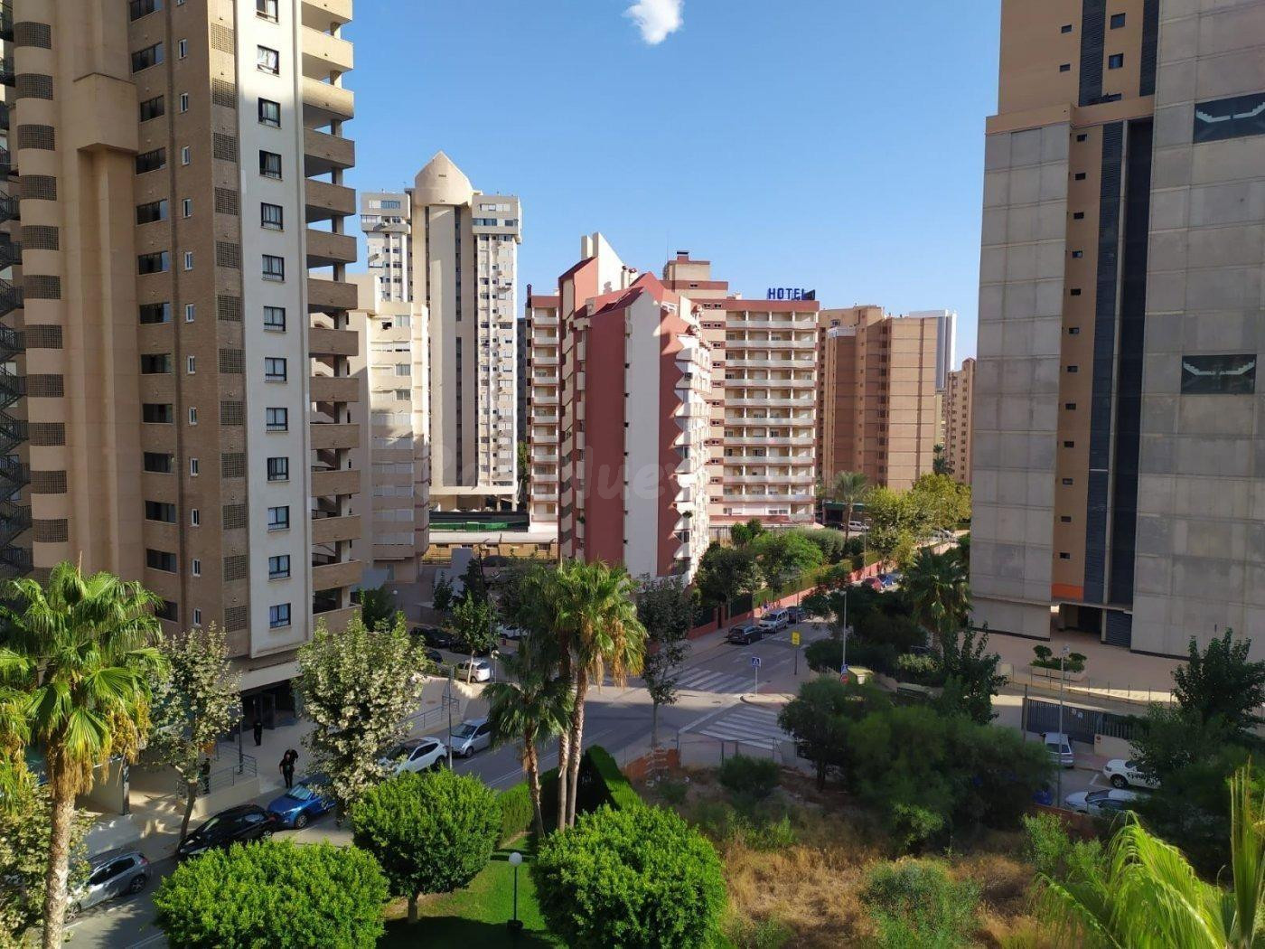 Plaza de garage privada subterranea en zona Levante. - foto 5