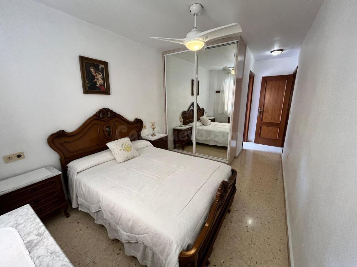 AMPLIO Y LUMINOSO PISO DE 3 DORMITORIOS CON DOS BAÑOS ,TODOS - foto 4