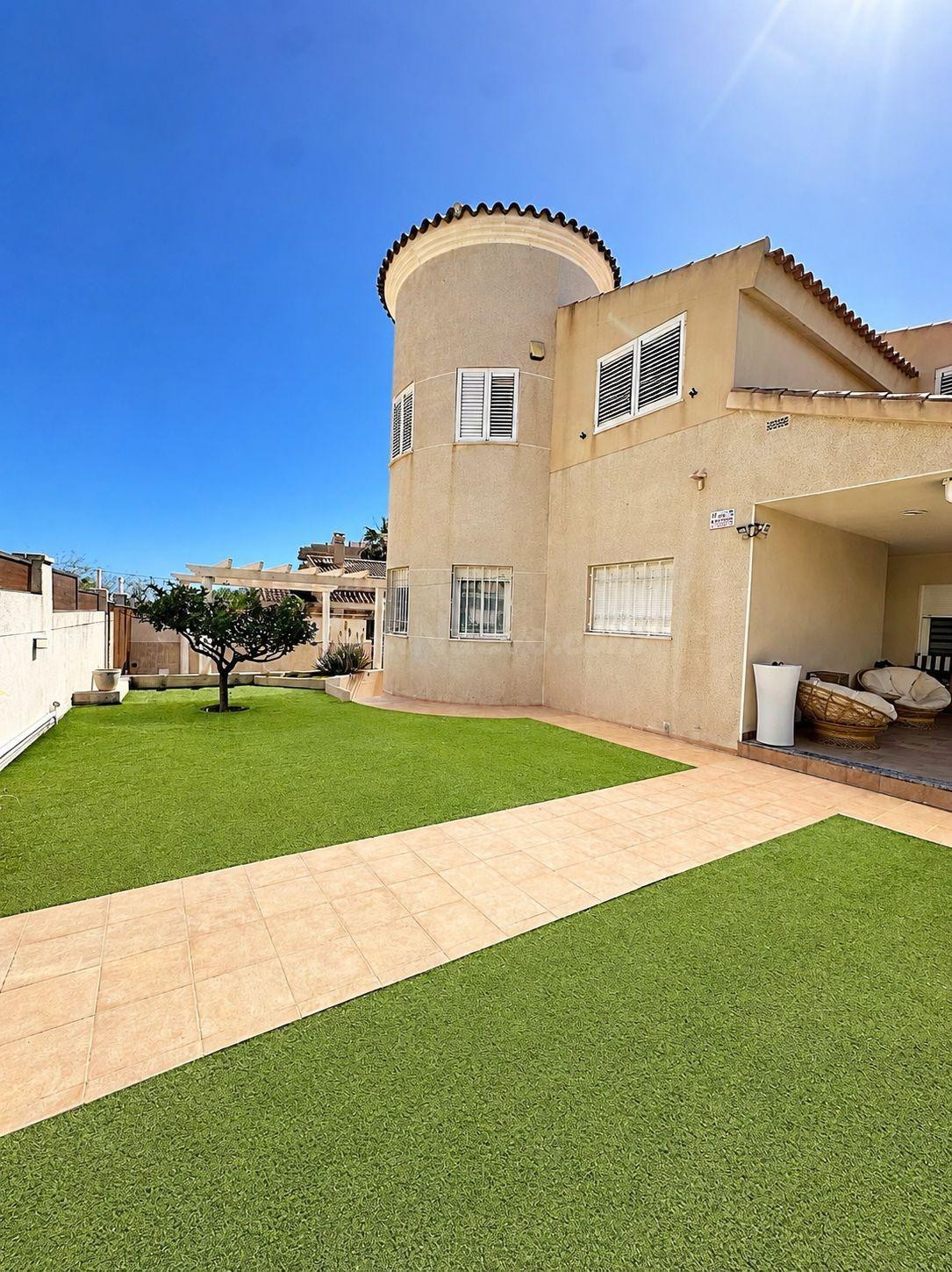 CHALET EN CABO PALOS cala Flores.