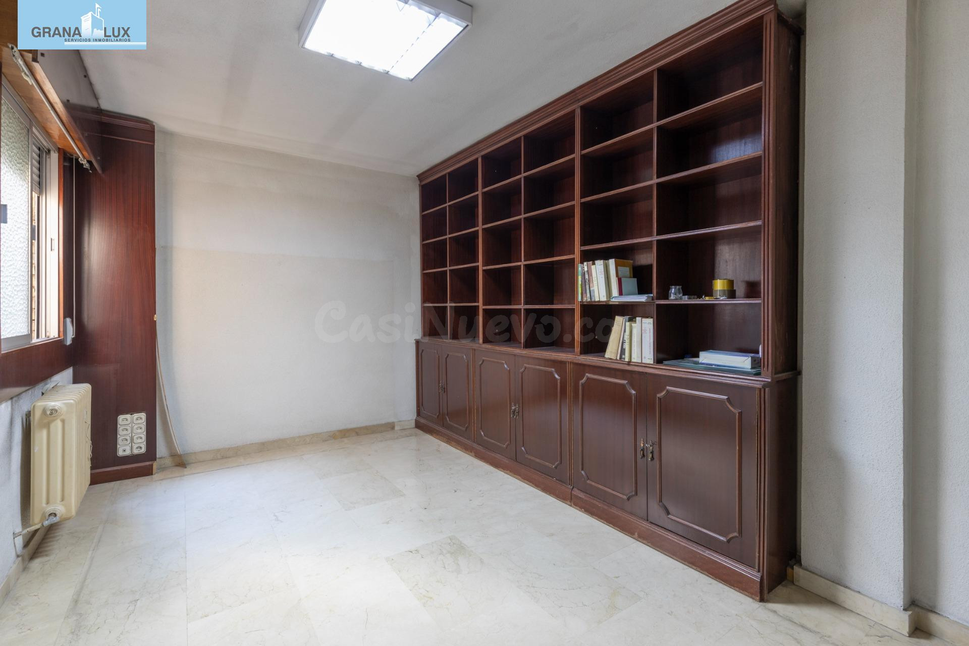 Piso en venta en pleno centro de Granada – Planta alta, gara - foto 5