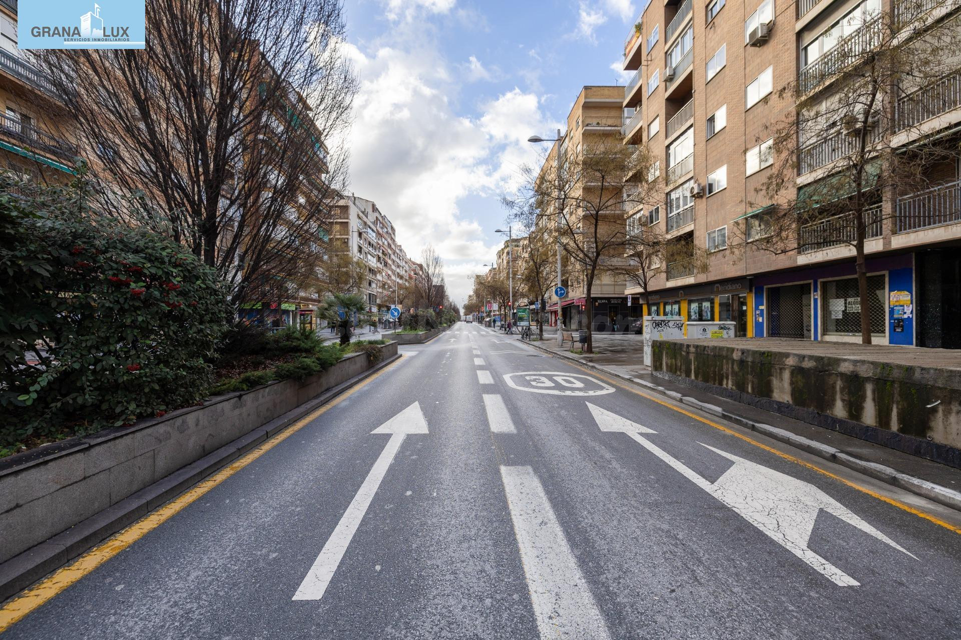 Parking 14m² en venta - Recogidas