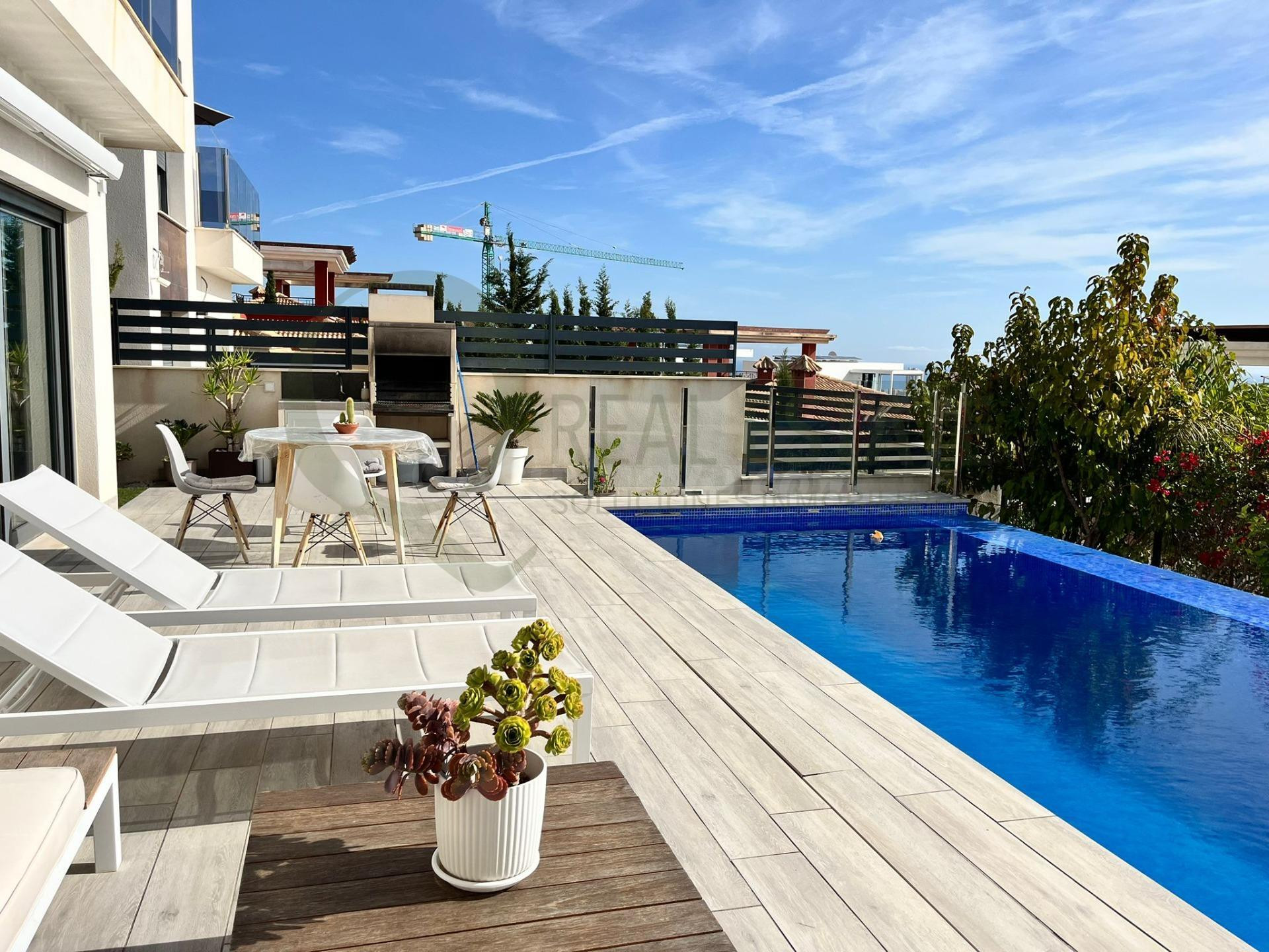 Villa en Balcón de Finestrat con piscina infinity, tecnologí - foto 4