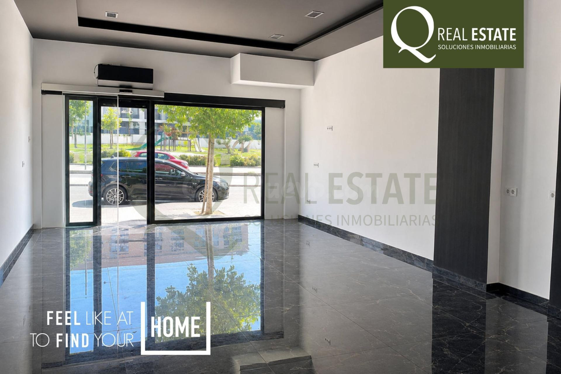 Local comercial en Sant Joan d’Alacant con escaparate acrist