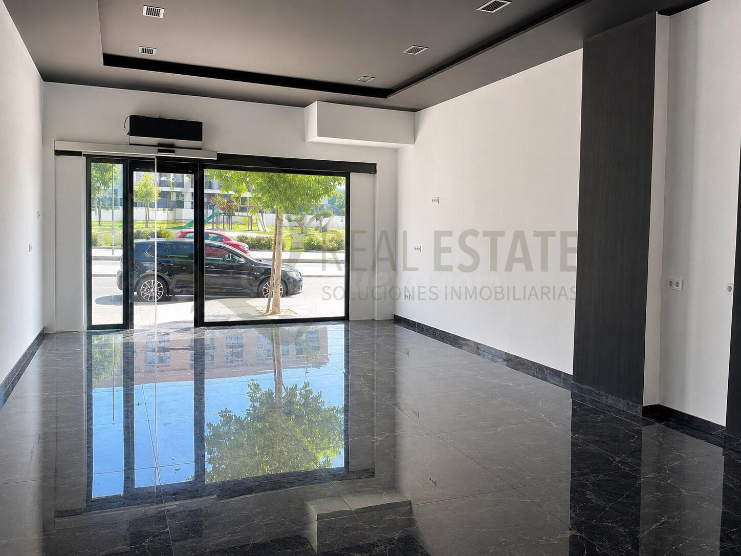 Local comercial en Sant Joan d’Alacant con escaparate acrist - foto 3