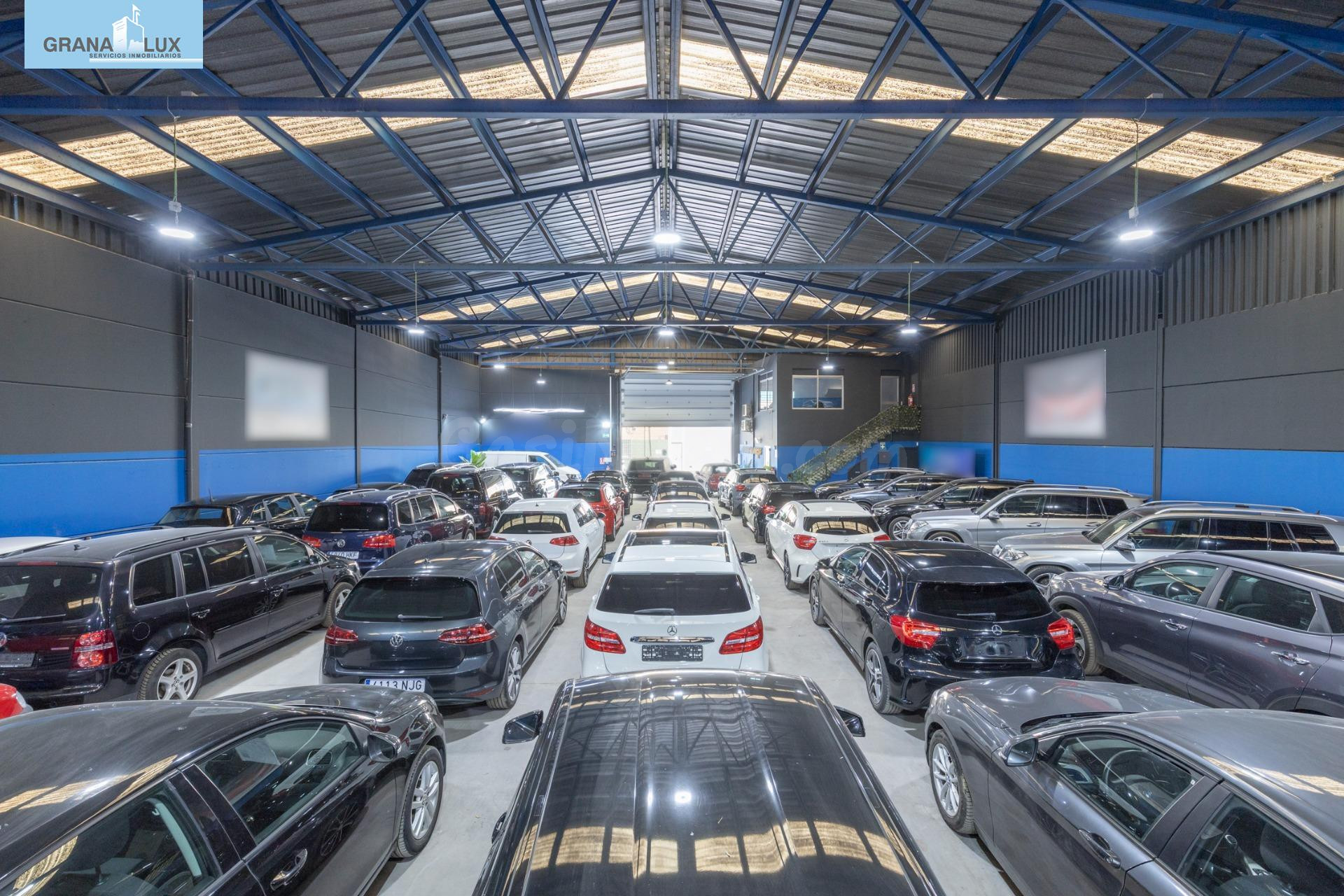 Nave industrial en venta en Atarfe (Granada) | 757 m2 constr - foto 3