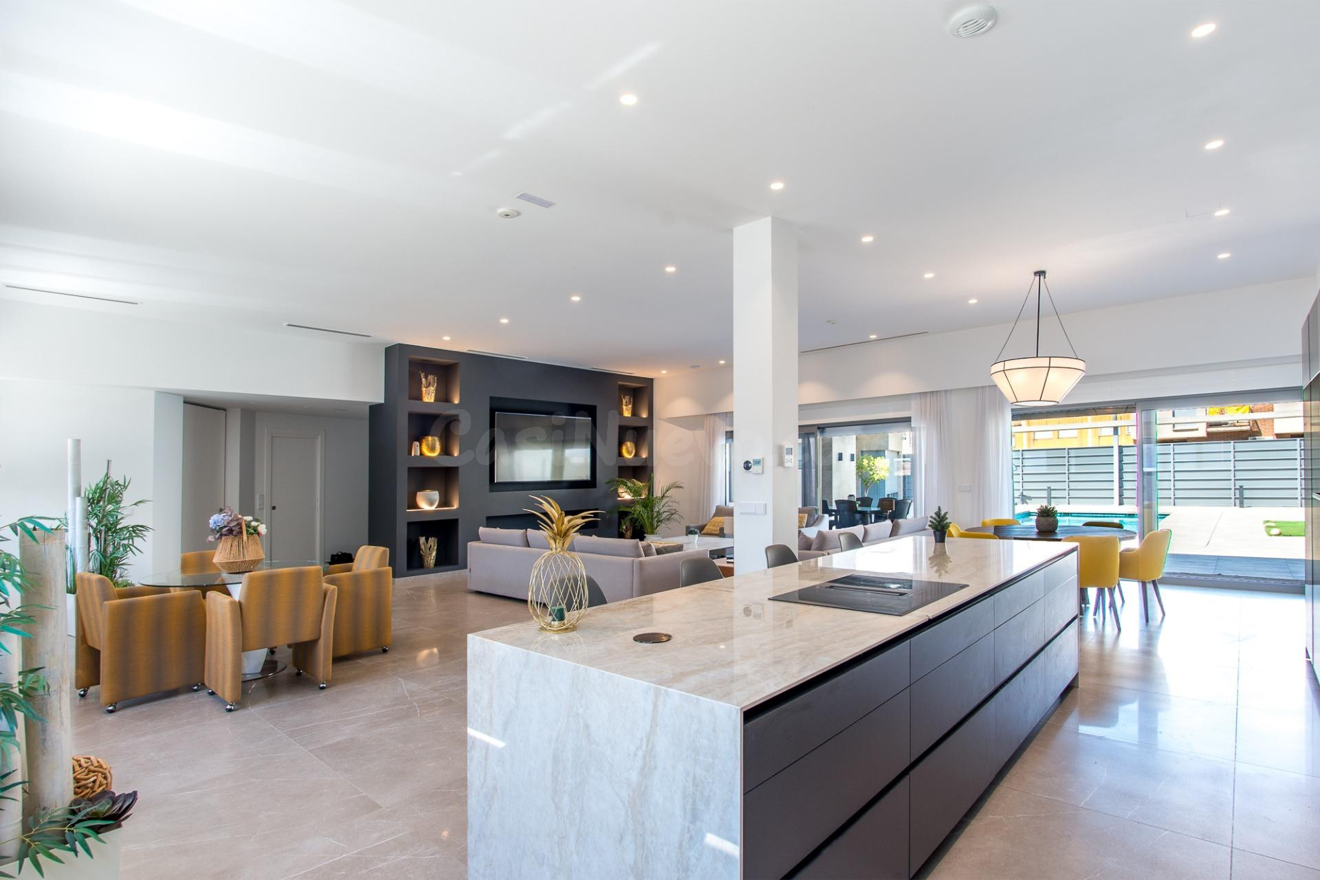 Exclusividad, diseño y confort en un chalet único en Beniajá