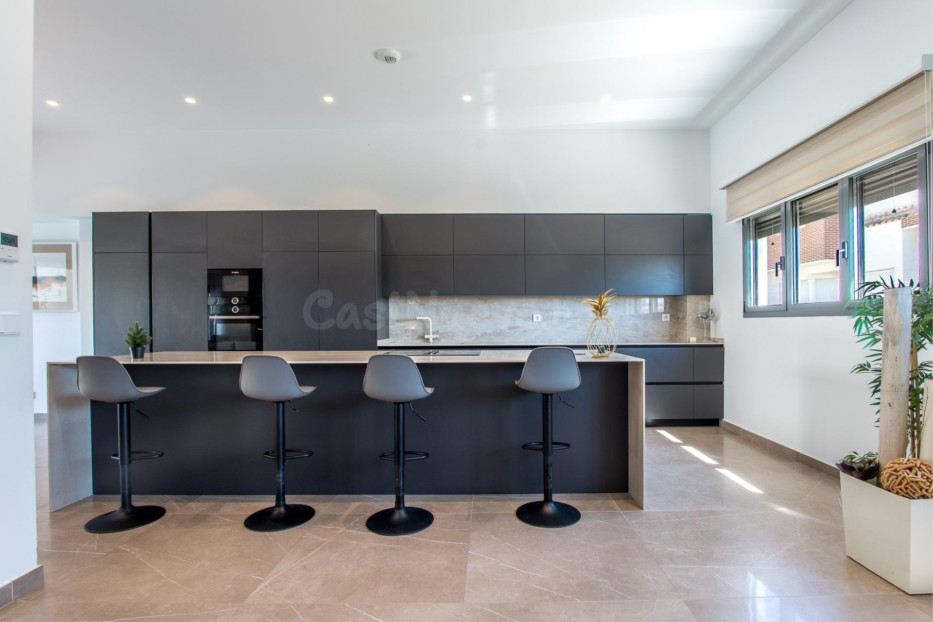 Exclusividad, diseño y confort en un chalet único en Beniajá - foto 4