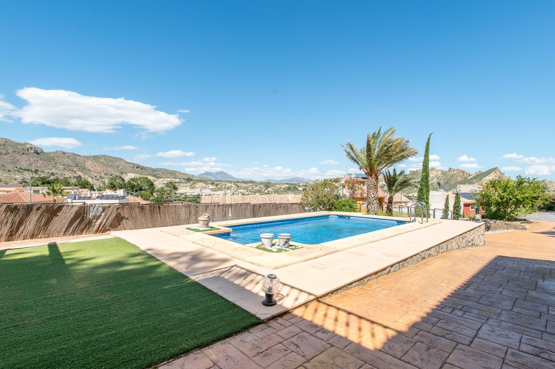 Espectacular finca con dos viviendas  en mas de 3.000 m2  de