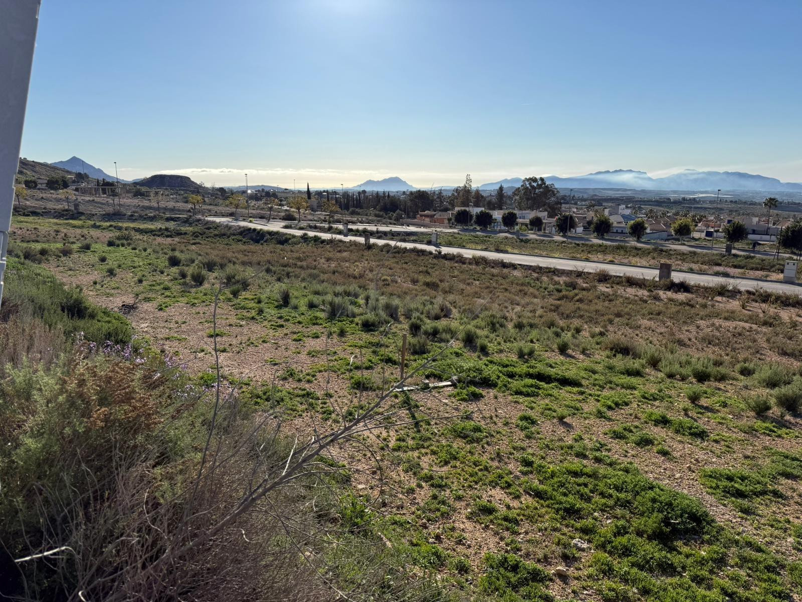 ✨ Oportunidad única en Las Kalendas zona residencial a escas - foto 4