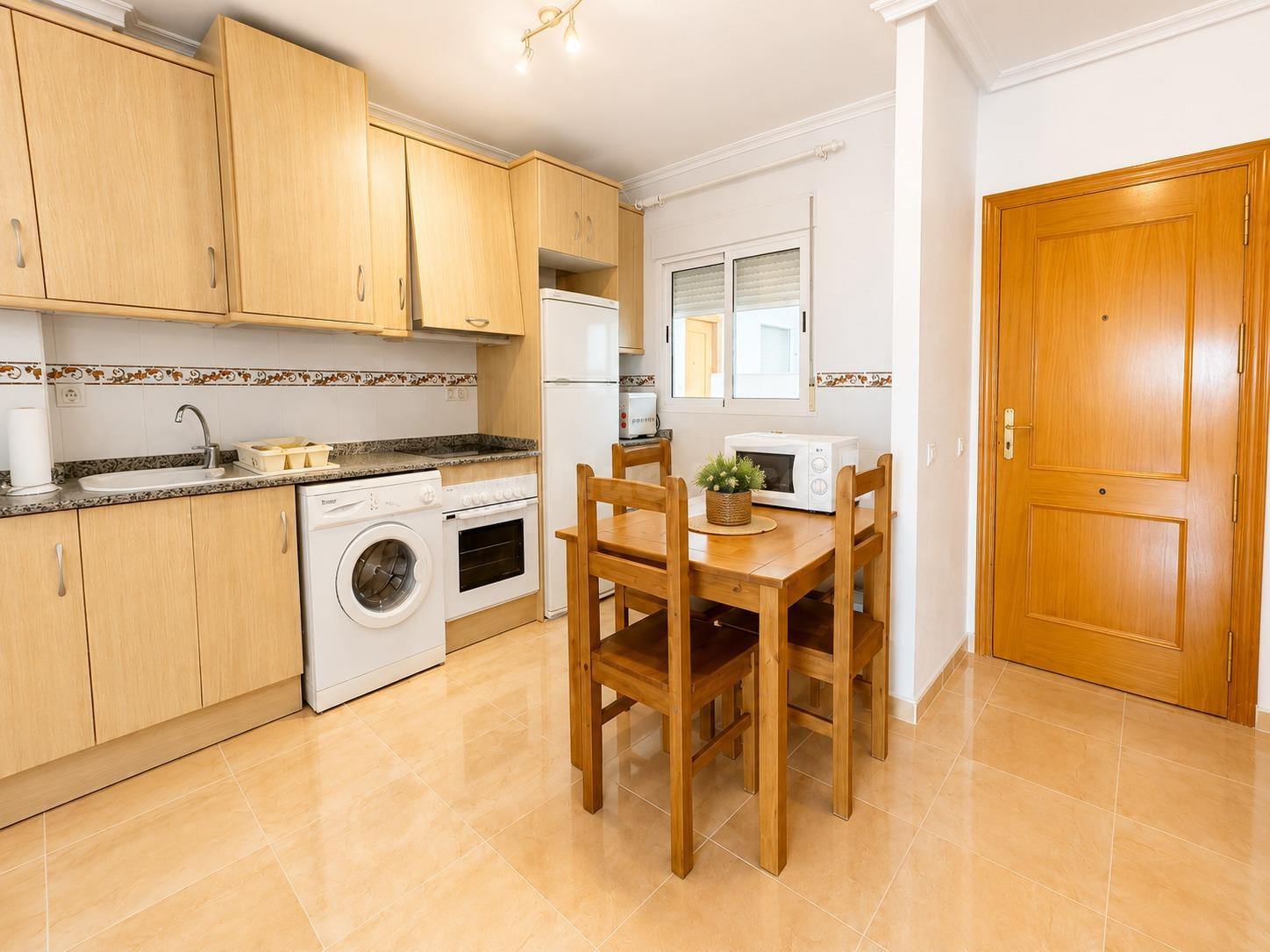 ¡Piso en venta en el centro de Sucina! Luminosidad, tranquil - foto 4