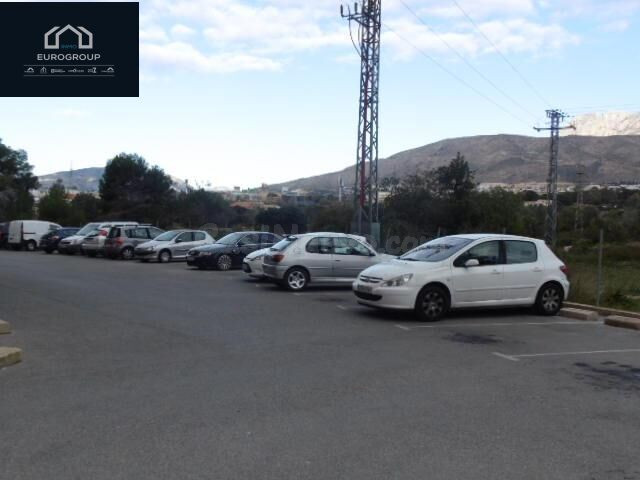 FANTASTICA VIVIENDA DE 2 DORMITORIOS Y 2 BAÑOS CON PARKING C - foto 2