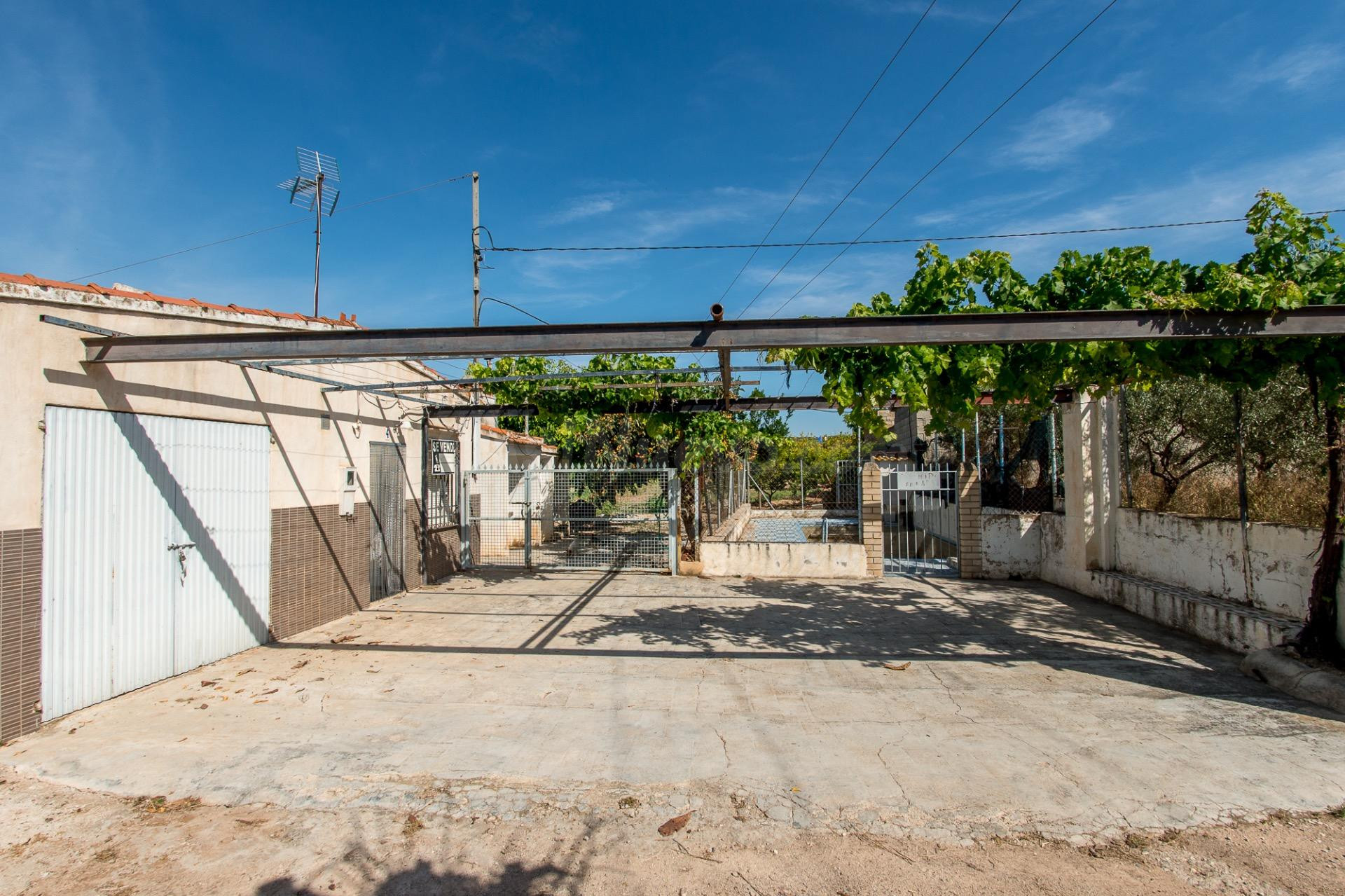 Casa de. campo en finca rustica de mas de 4.000m2 con piscin - foto 5