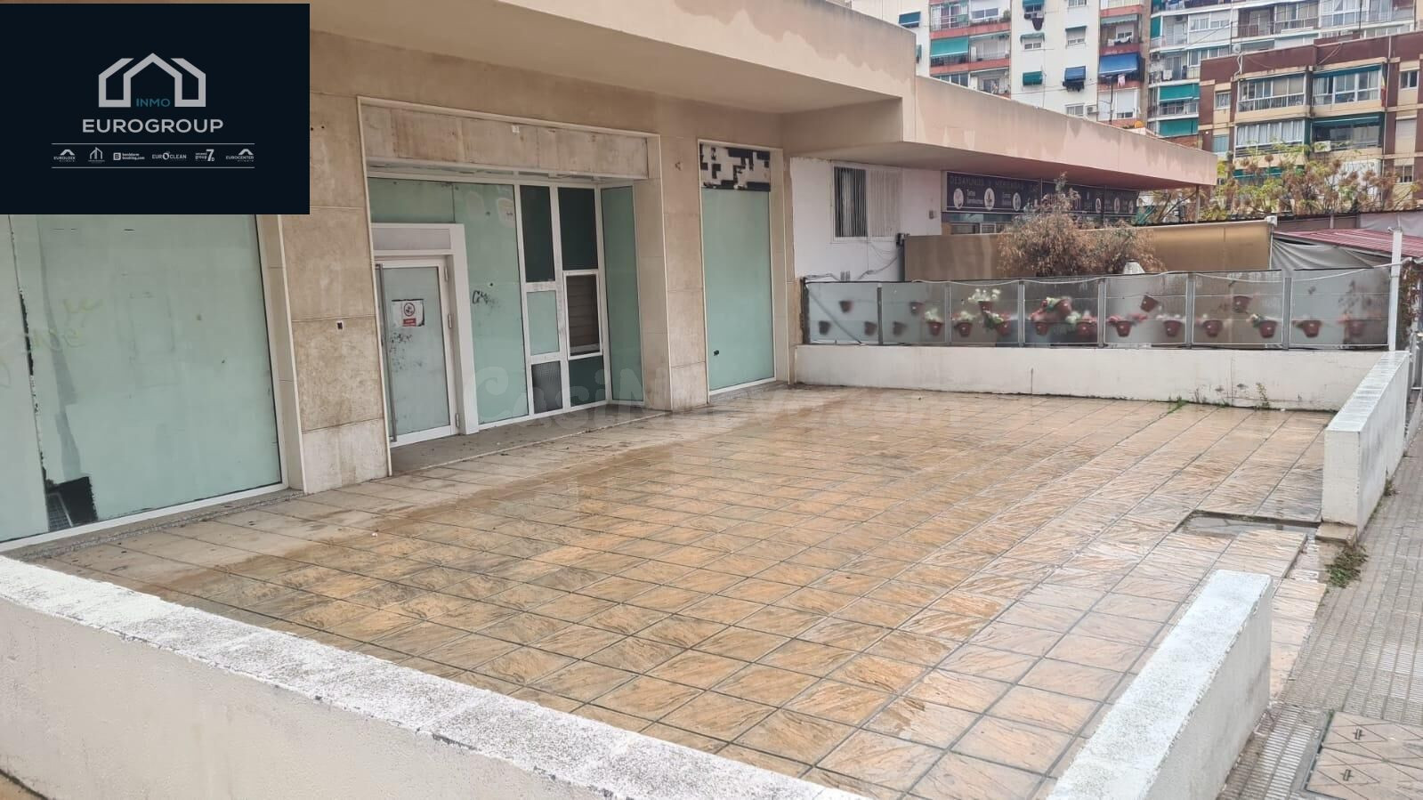 LOCAL COMERCIAL EN ZONA JAIME I, INVERSION MUY INTERESANTE,  - foto 2