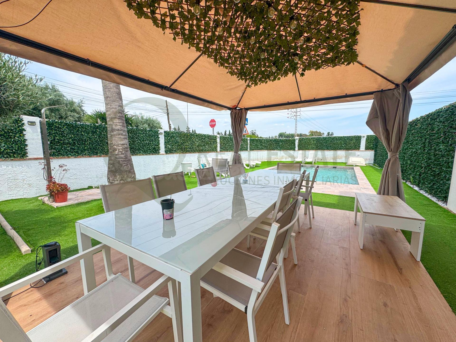 Casa independiente en San Juan de Alicante con parcela priva - foto 3