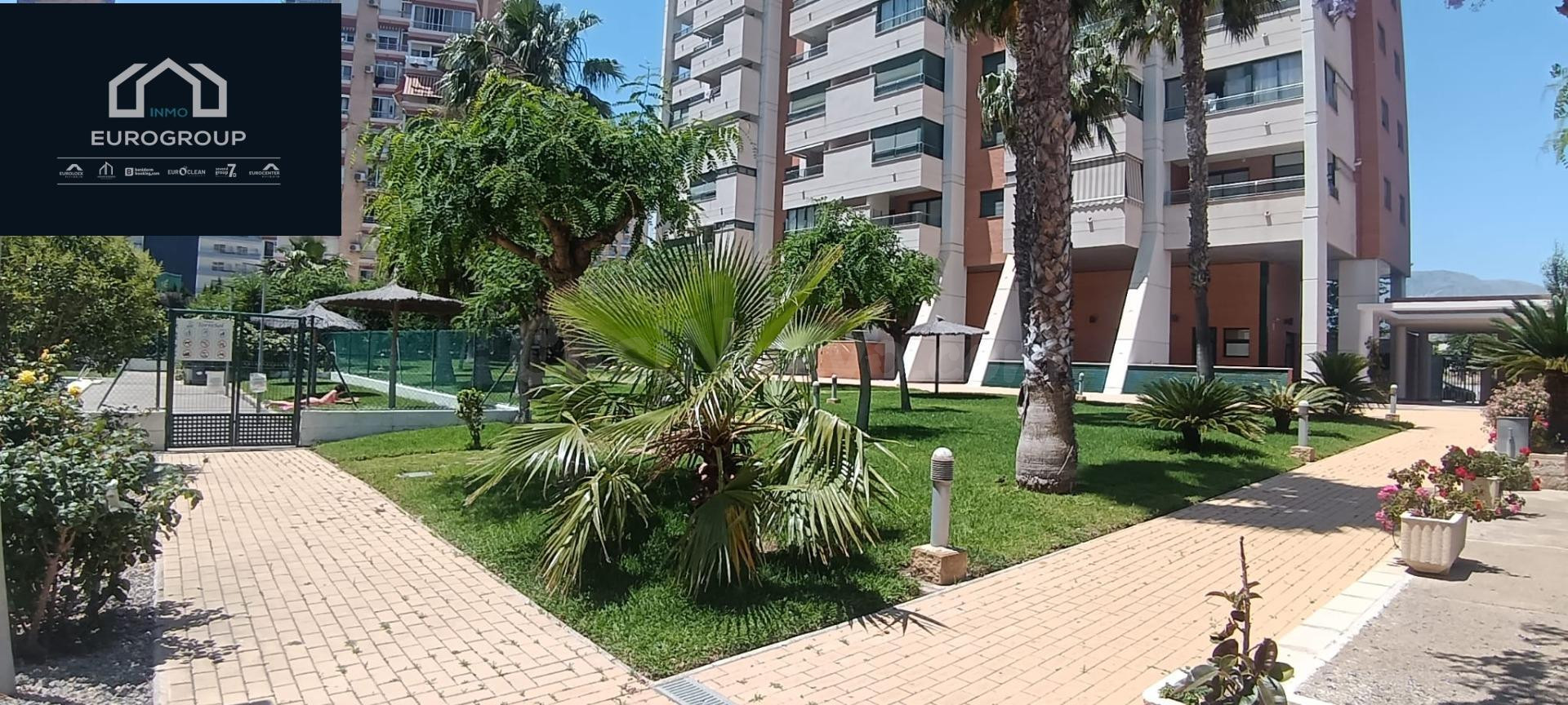 FANTASTICA VIVIENDA DE 2 DORMITORIOS (POSIBILIDAD DE 3) 2 BAÑOS, PLAZA DE GARAJE NUMERADA, PISCINA, PADDEL, ZONA PLAYA DE LEVANTE, MERCADILLO RINCON DE LOIX