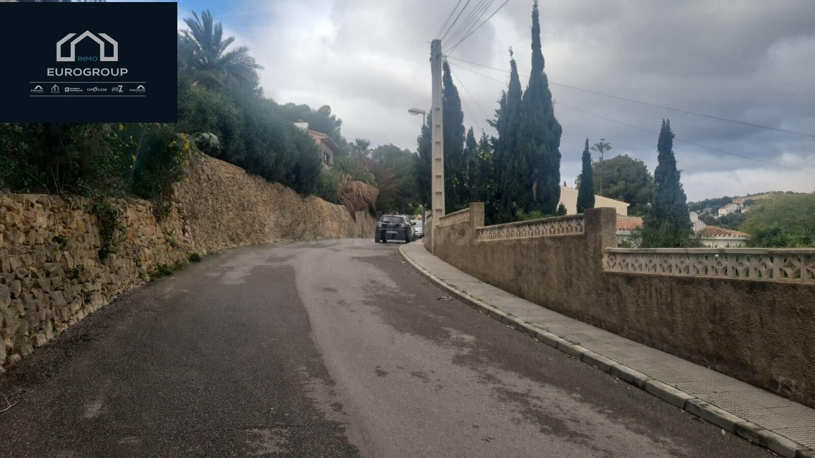 PARCELA URBANA CON POSIBILIDAD DE CONTRUCCIÓN 1, 2 O 3 CASAS