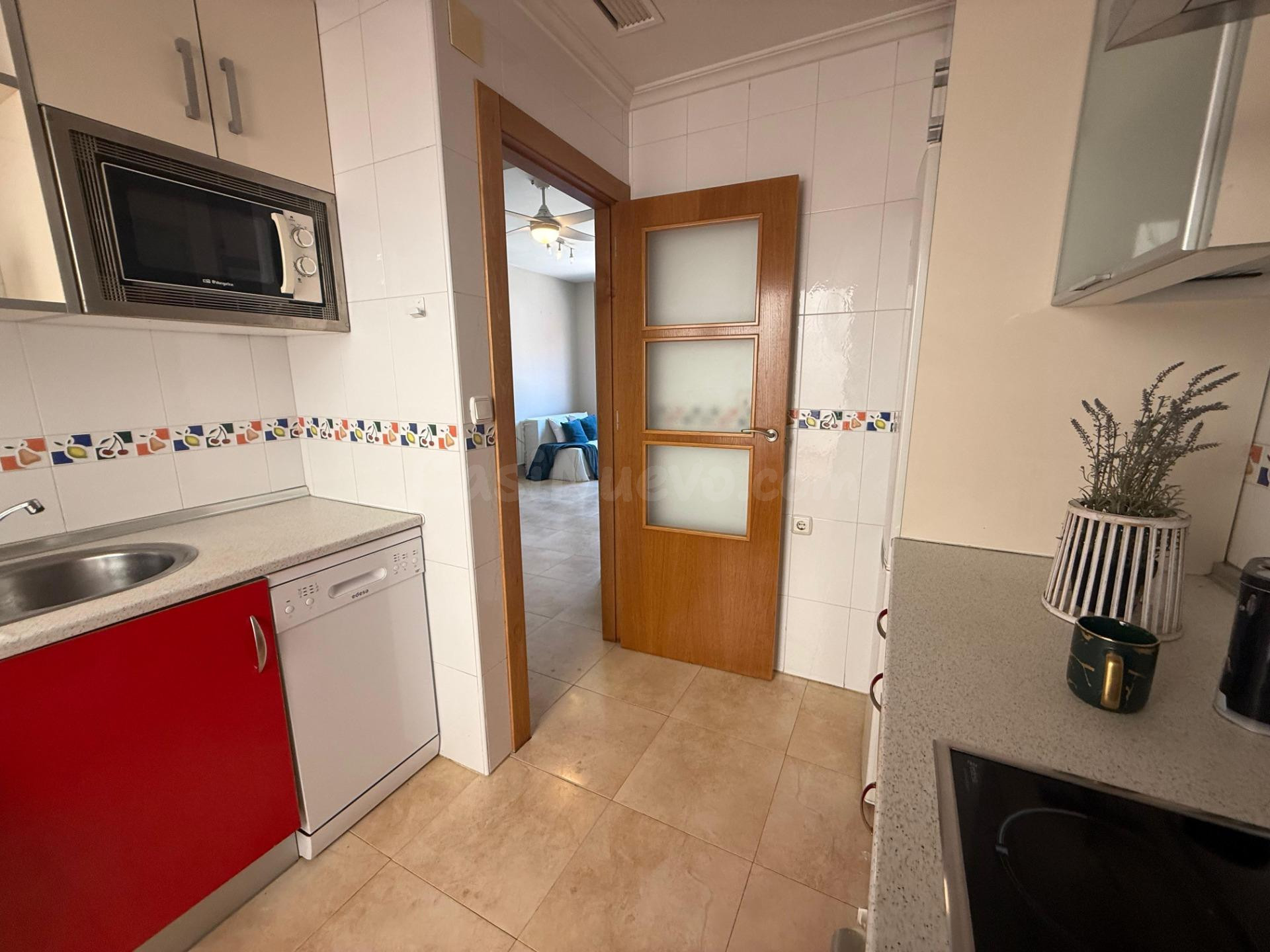 ¡Descubre este acogedor apartamento de 2 habitaciones en Ceu - foto 4