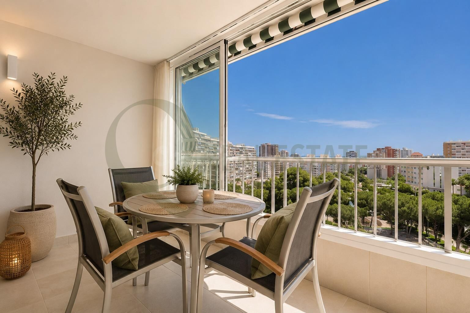 Piso en Playa de San Juan con gran terraza, parking, vistas  - foto 3