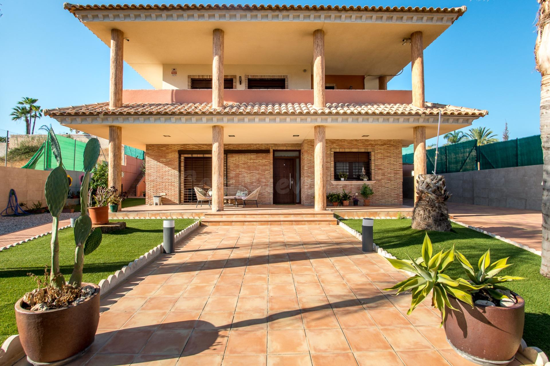 CHALET REFORMADO EN EL COTO - foto 2