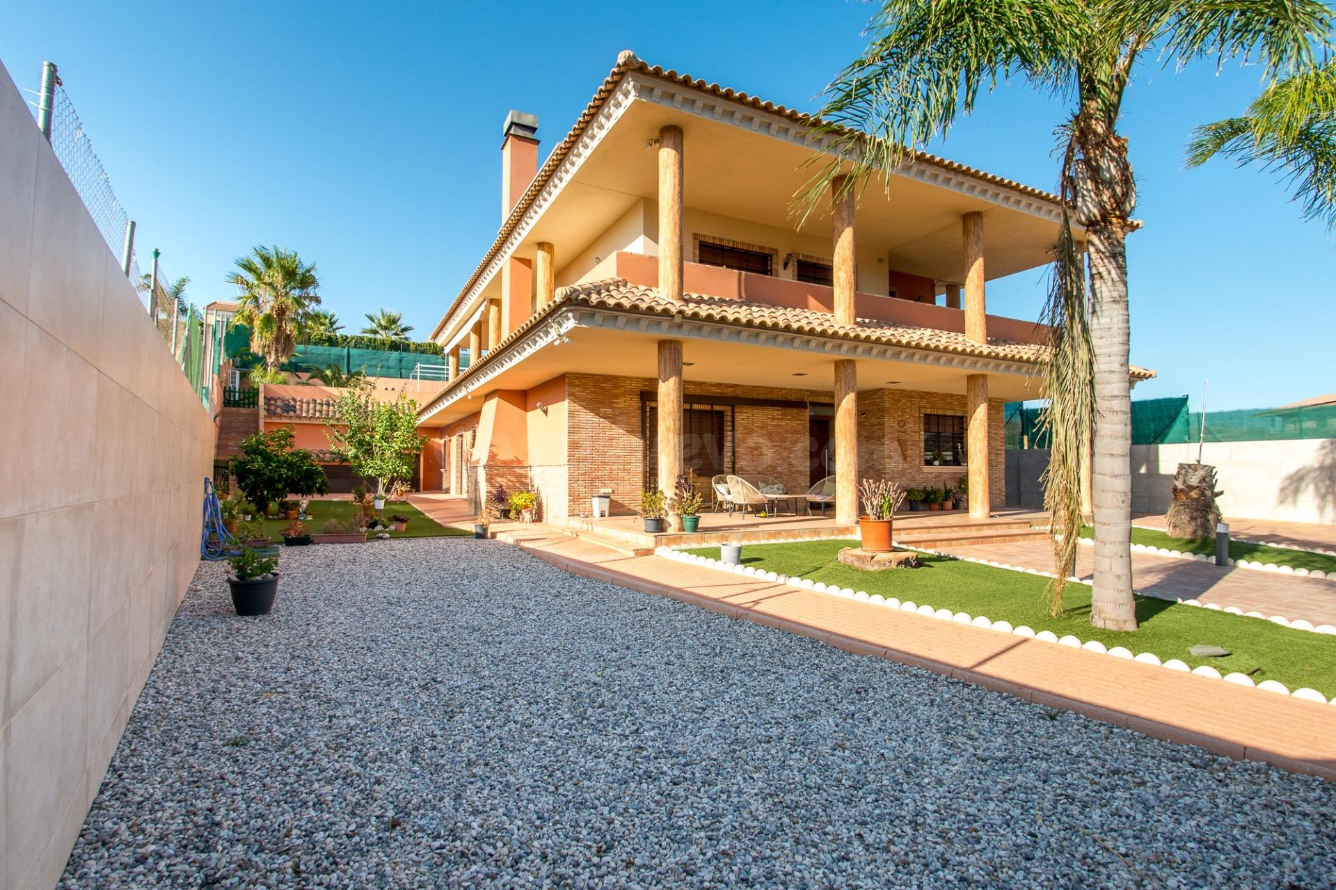 CHALET REFORMADO EN EL COTO - foto 3