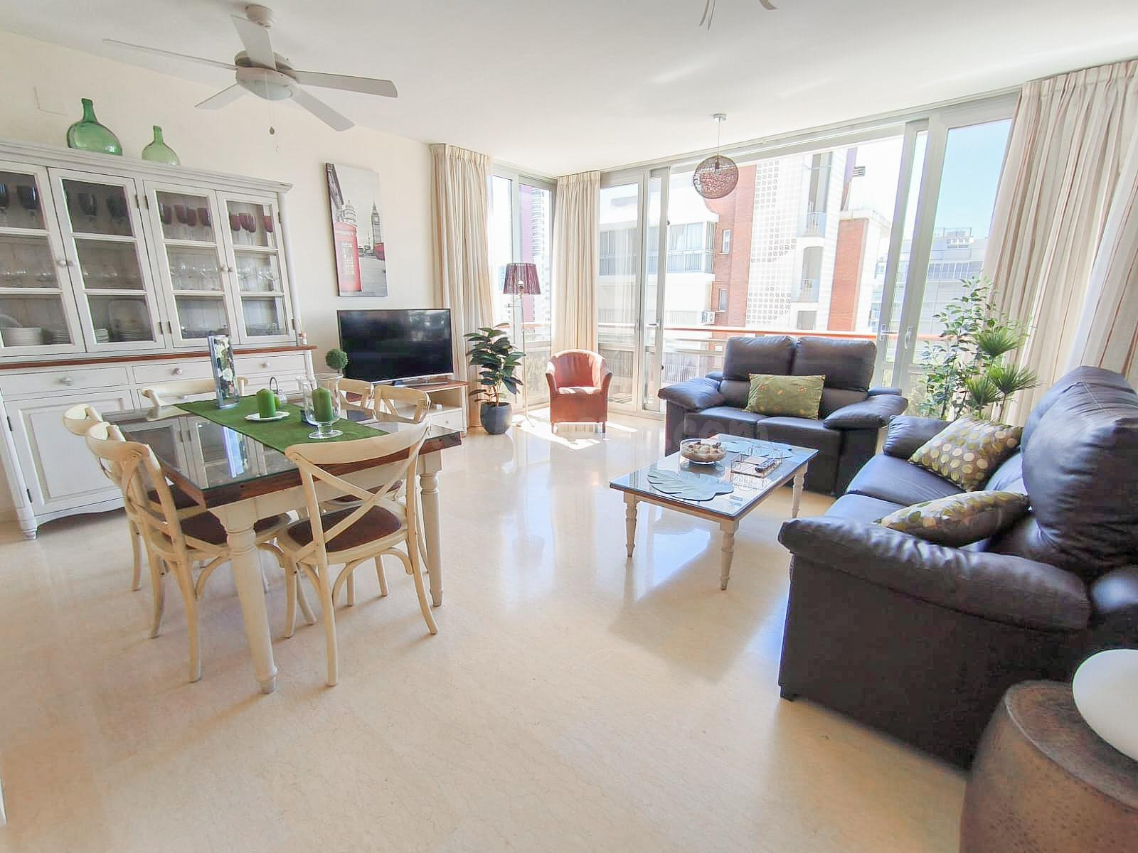 Piso de lujo de 2 dorm. con garaje en la Av. Mediterráneo -  - foto 3