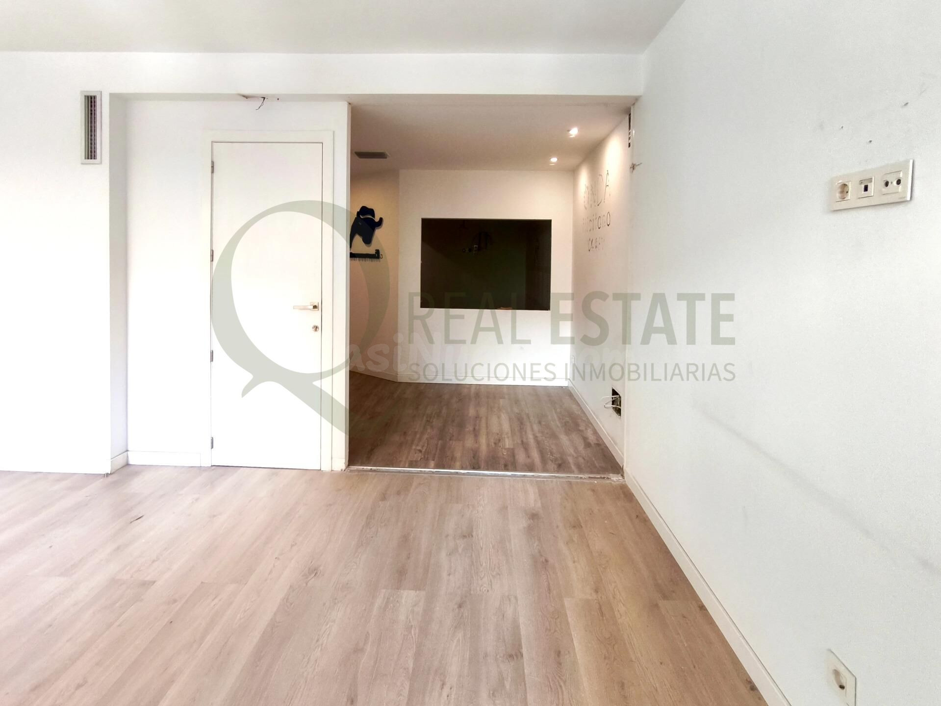 Oficina con alma creativa y potencial de vivienda en pleno c - foto 4