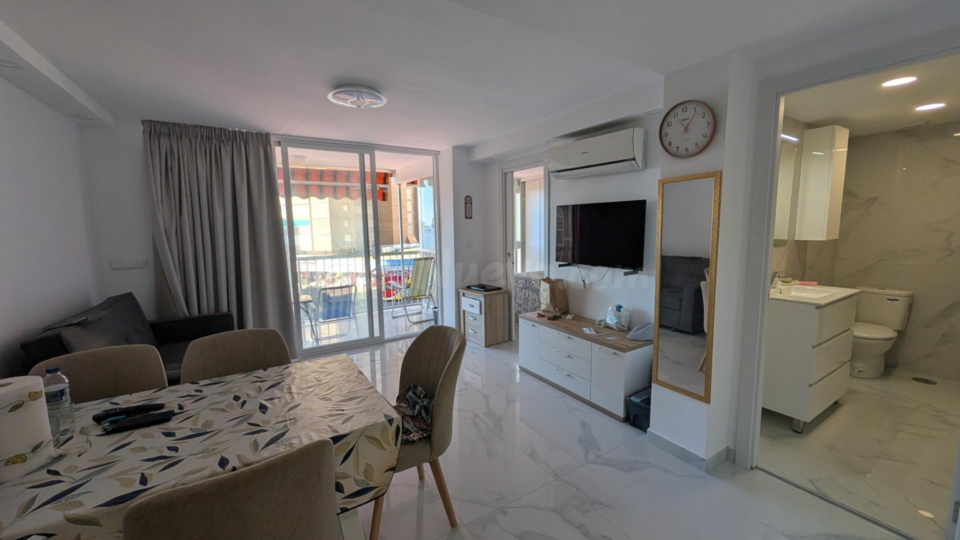 Apartamento reformado a un paso de la playa de Levante Benid - foto 4