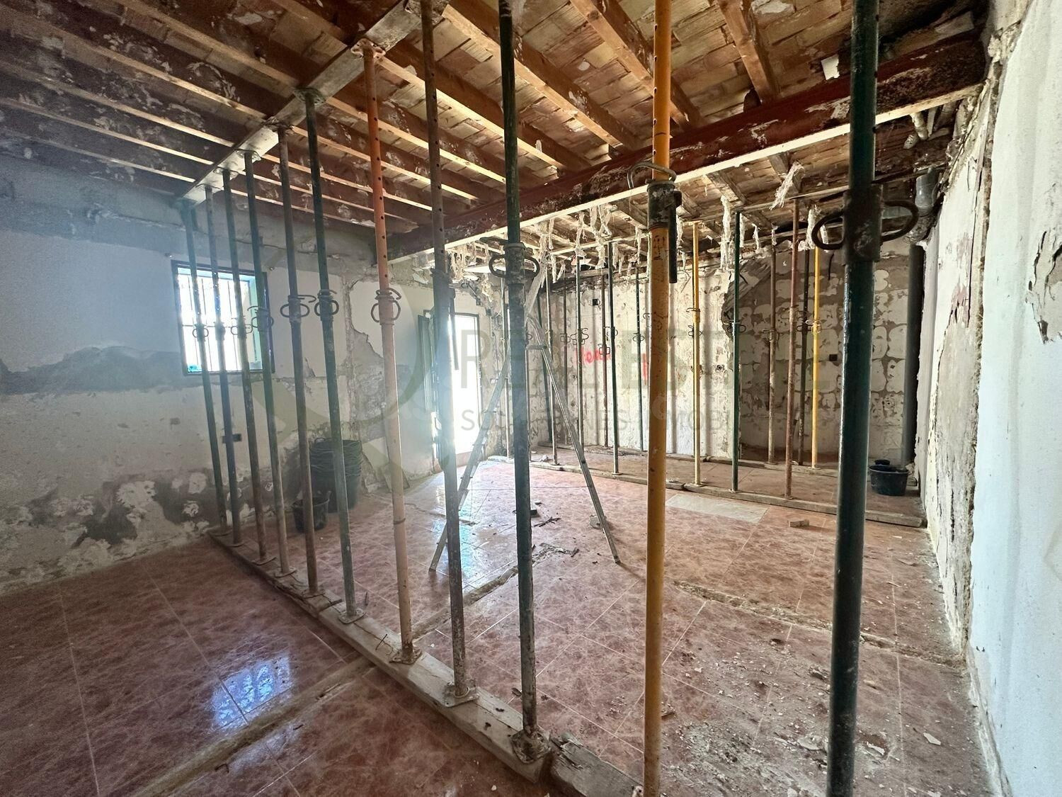Planta baja en Villajoyosa Centro, a 15 metros de la playa y - foto 3