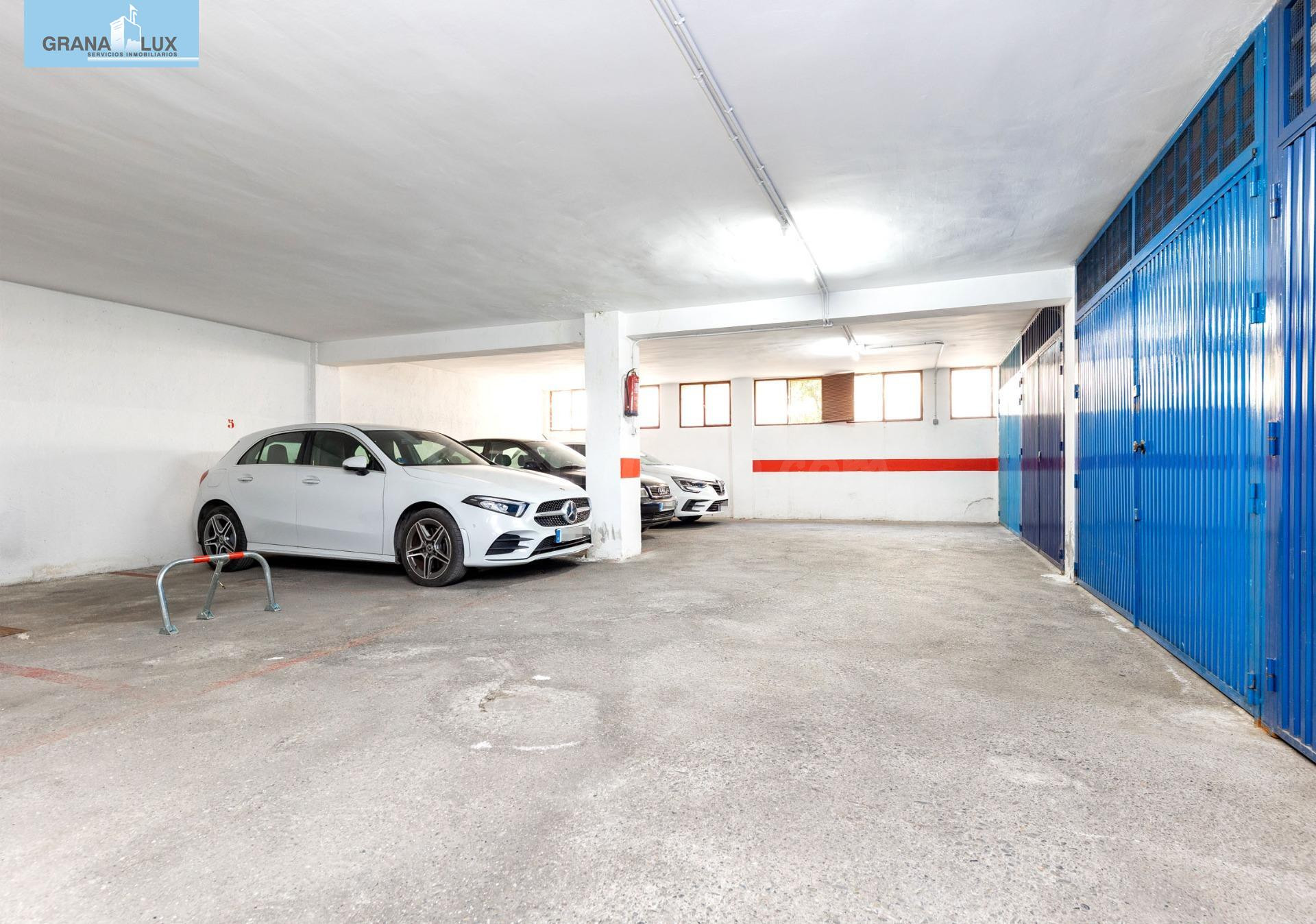 Plaza de garaje en venta junto a Traumatología.