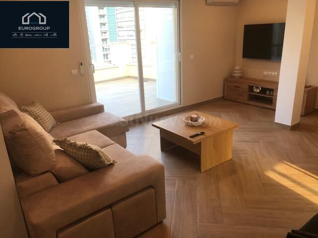 Piso en 1 línea de Levante, 3 dorm, completamente nuevo a es
