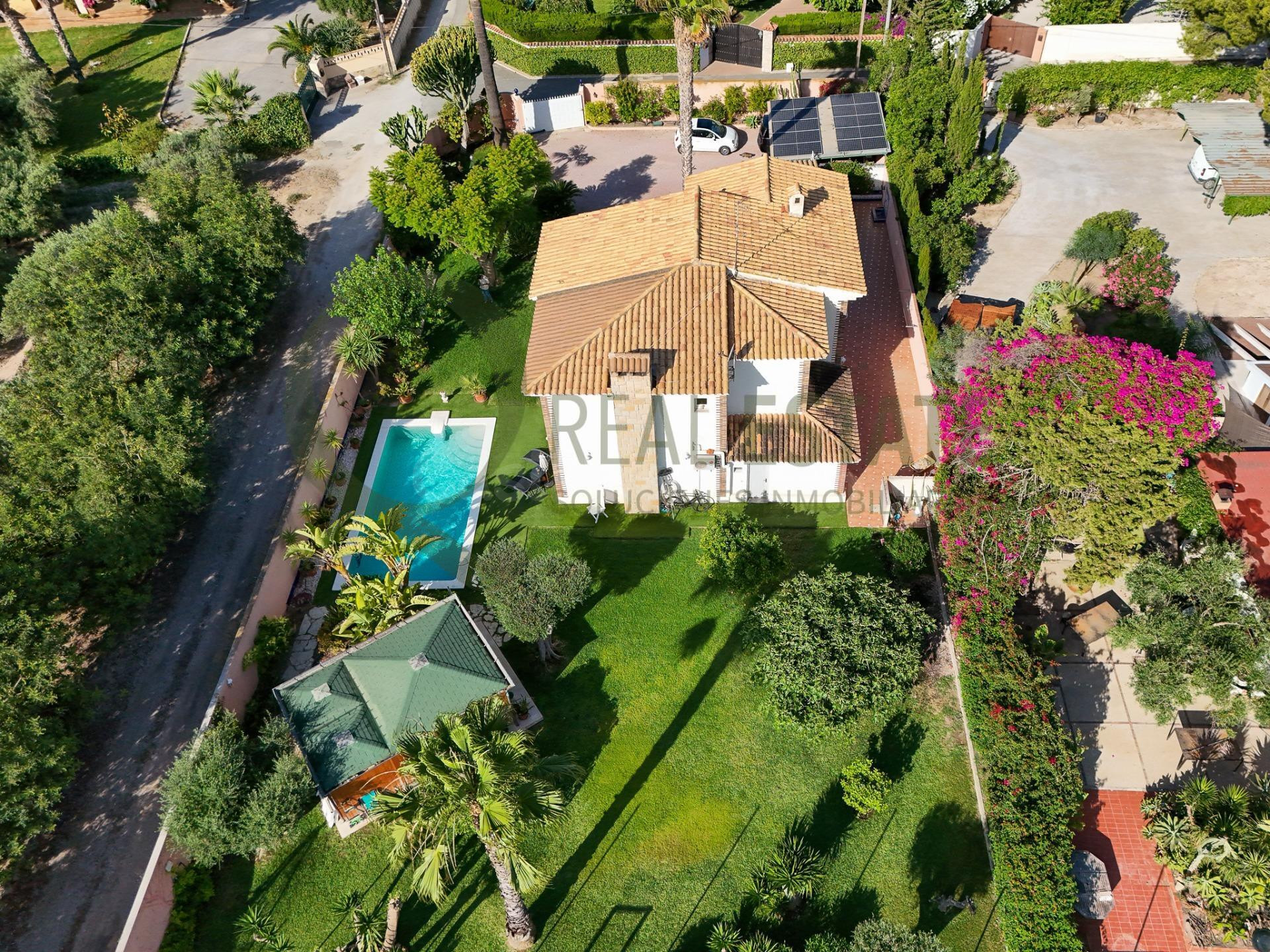 Villa independiente en Muchavista con jardín privado, pista  - foto 5