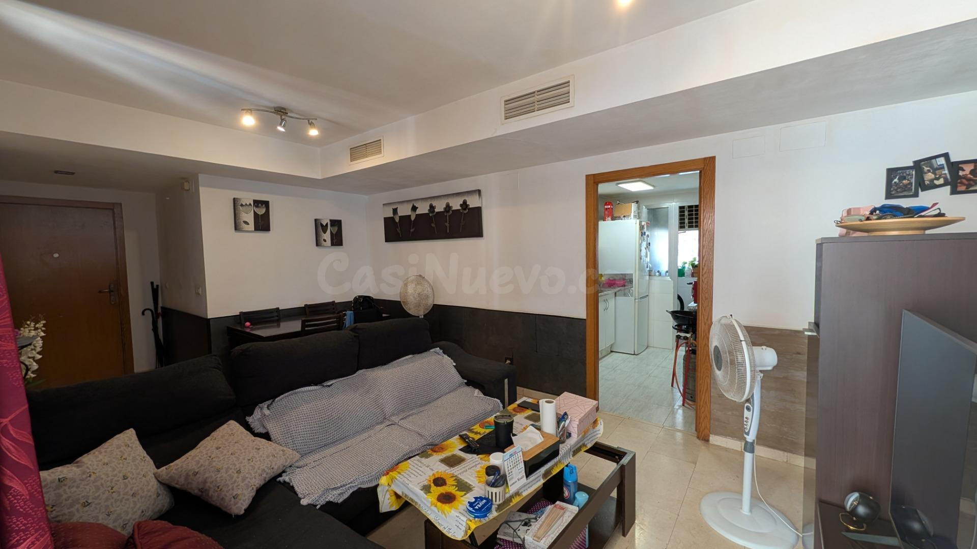 Apartamento de 2 habitaciones y 2 baños en urbanización en l - foto 4