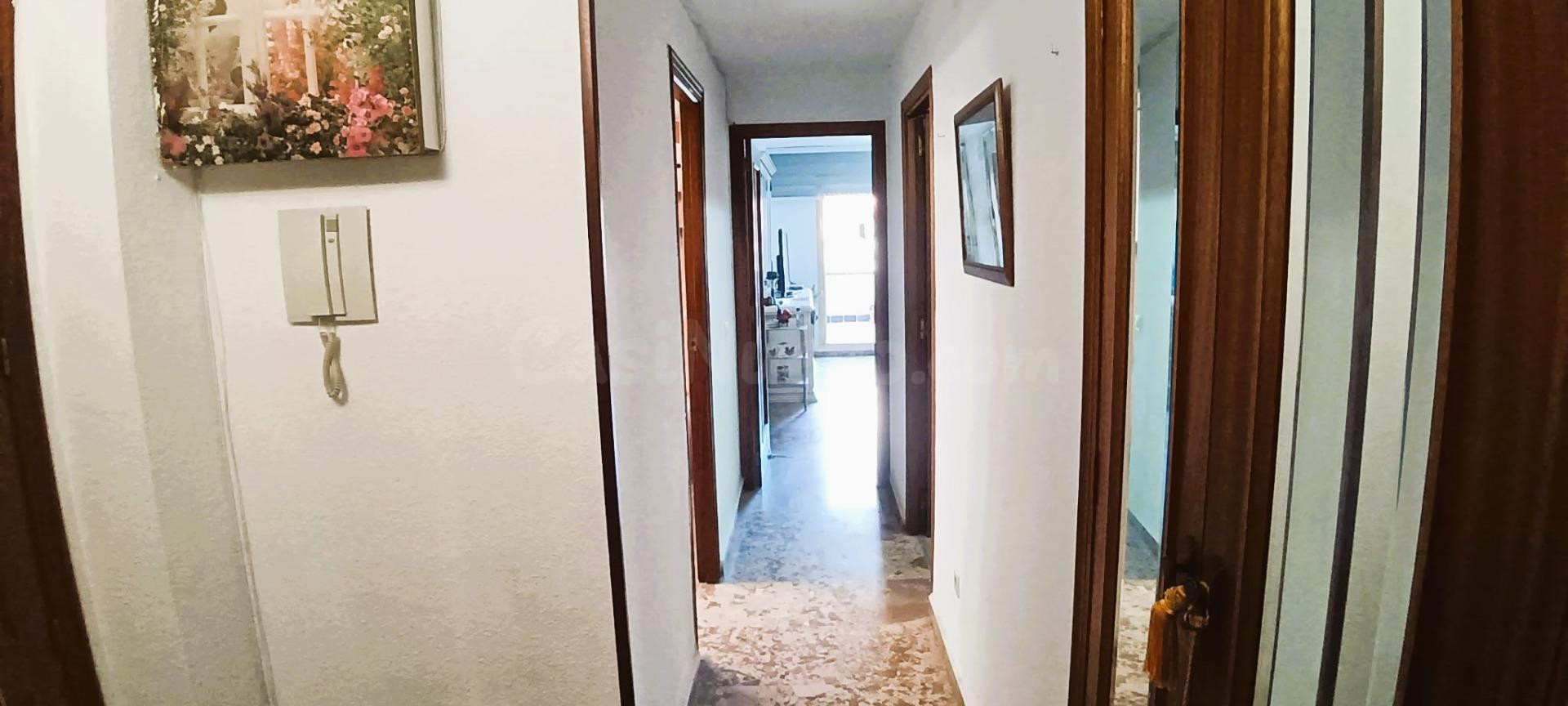 FANTASTICO ATICO CON 2 DORMITORIOS Y GRAN TERRAZA EN ZONA CO - foto 4