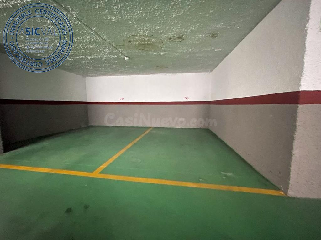 Se venden plazas de garajes en Calle Marina Alta (zona Campa