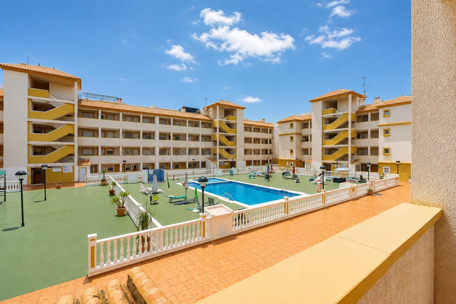 APARTAMENTO EN RIBERA BEACH 1, MAR DE CRISTAL. CON PARKING Y