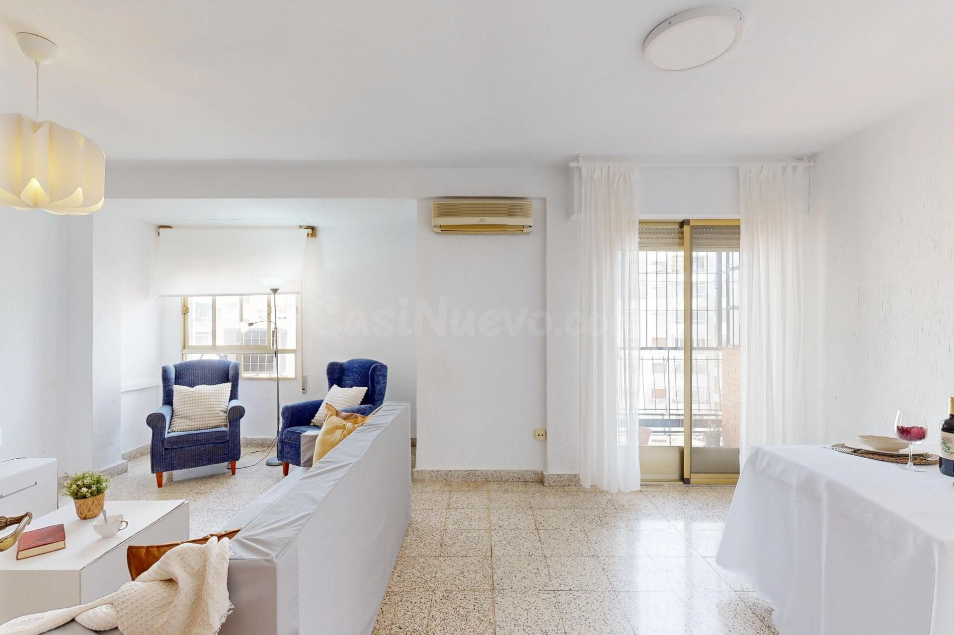 Luminoso y amplio piso en pleno centro: Tu refugio en la últ - foto 4