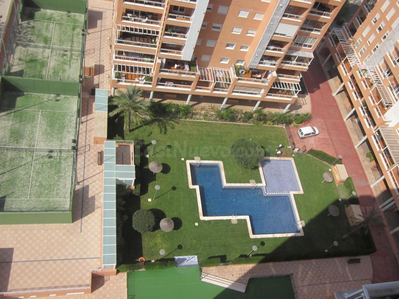 RESIDENCIAL CON PISCINA Y PADDLE. INCLUYE GARAJE Y TRASTERO.