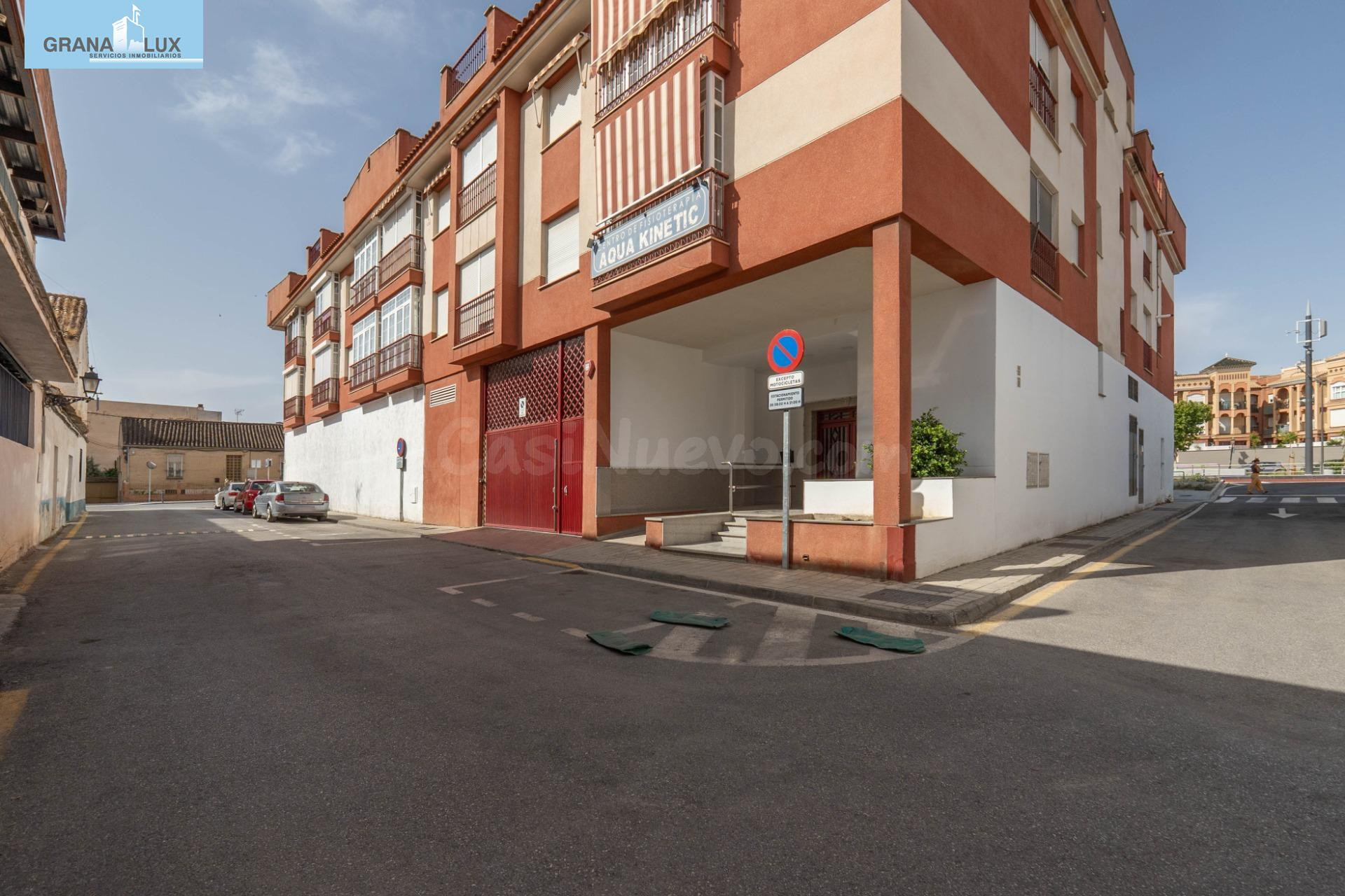 PISO EN LAS GABIAS JUNTO AL METRO
