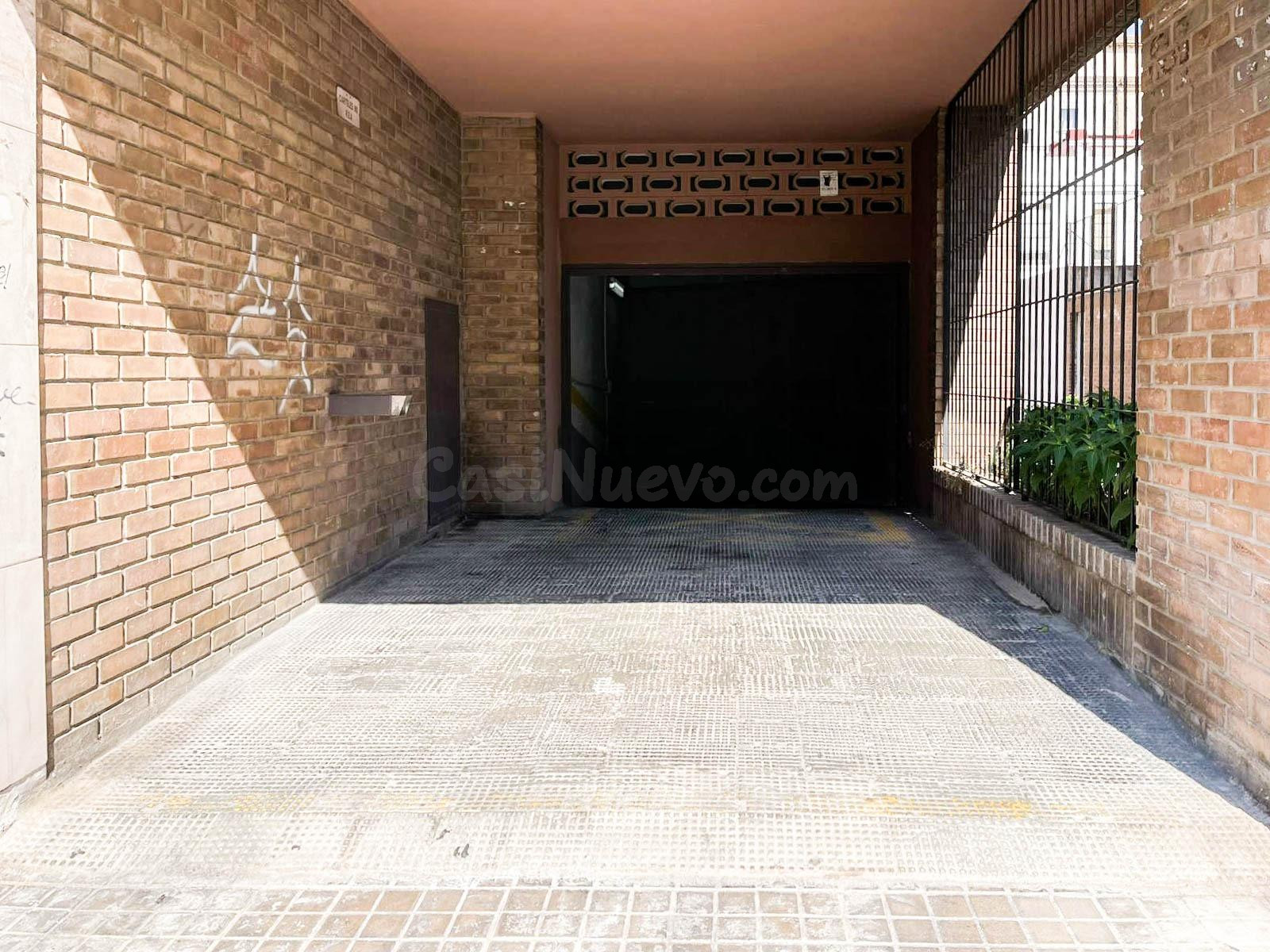 Se vende la nuda propiedad de plaza de garaje en Peris Brell - foto 2
