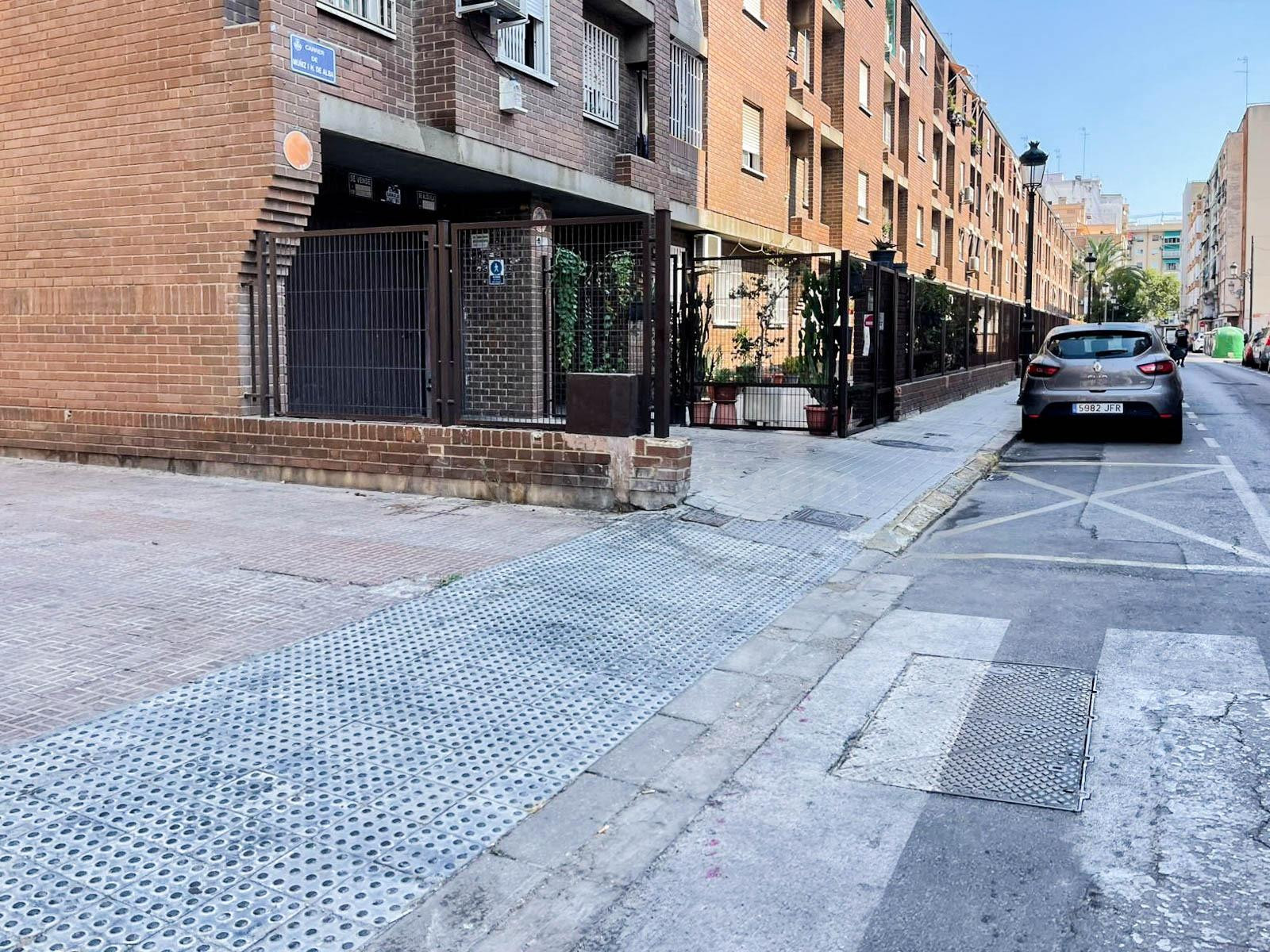 Se vende la nuda propiedad de plaza de garaje en Peris Brell - foto 5