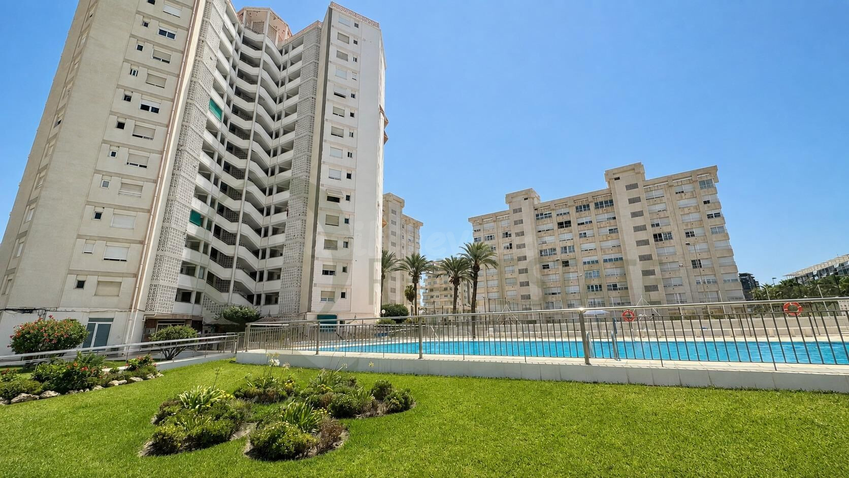 Piso en alquiler en Playa de San Juan con terraza y vistas d - foto 2