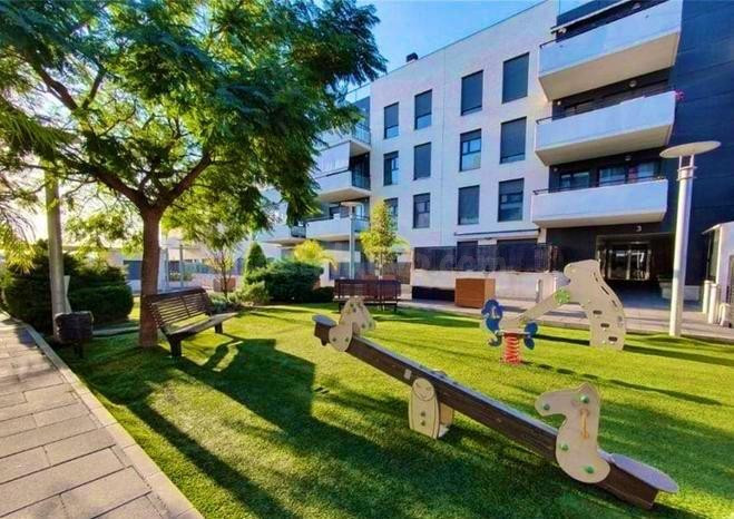 Planta Baja con encanto en La Pobla de Vallbona, junto a La  - foto 2