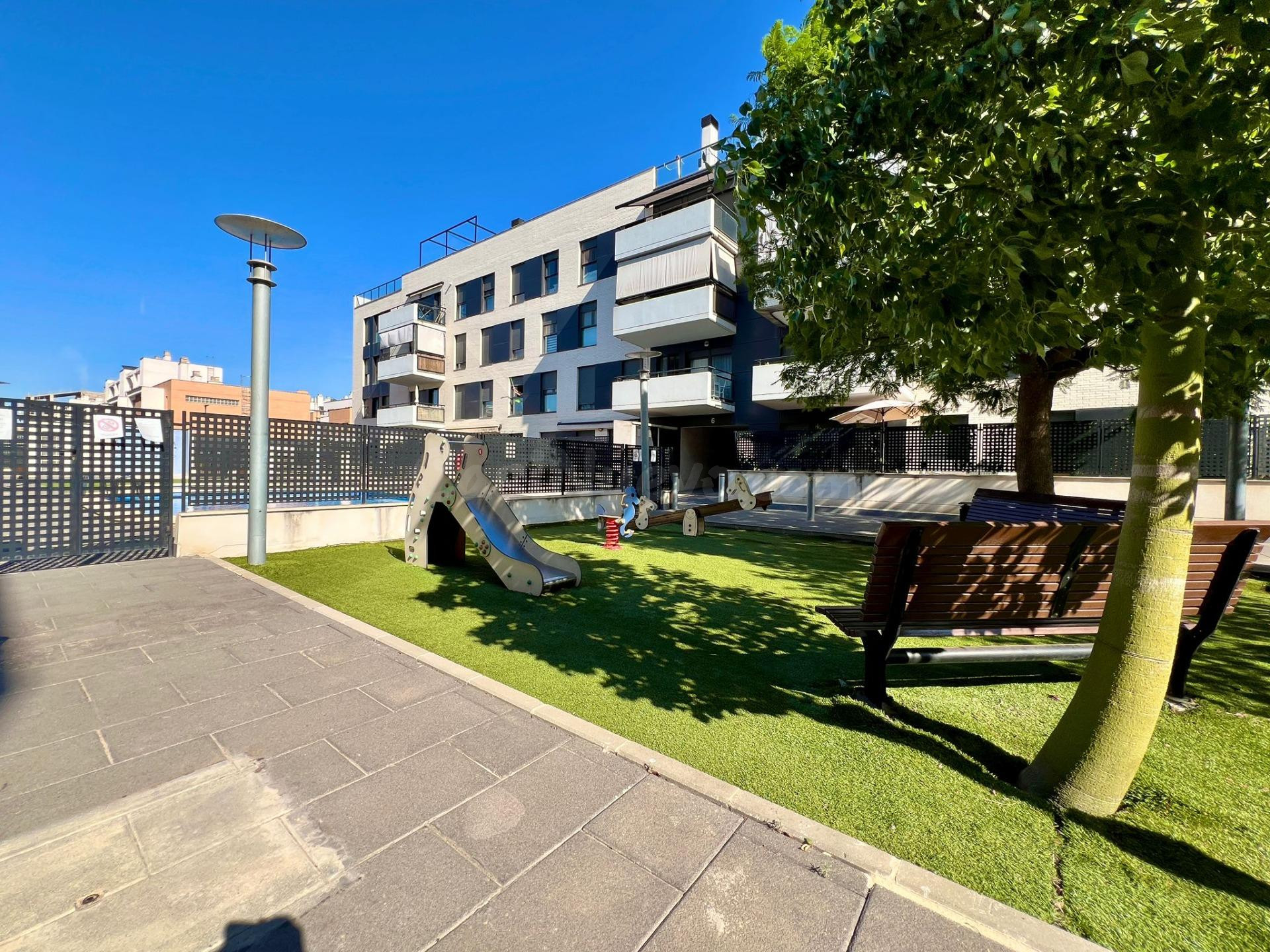 Planta Baja con encanto en La Pobla de Vallbona, junto a La  - foto 5