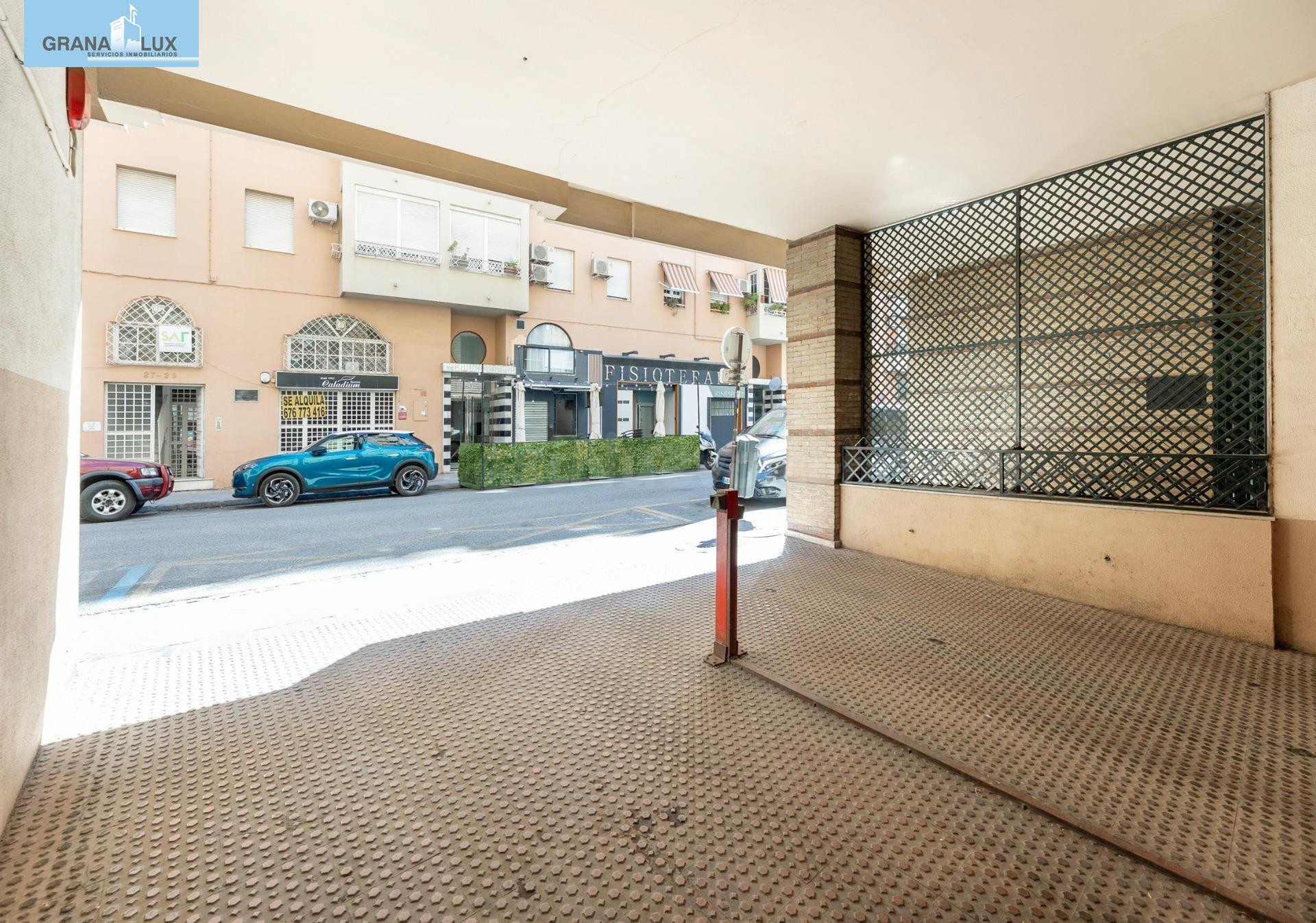 COCHERA + TRASTERO EN CALLE PINTOR ZULOAGA - foto 4