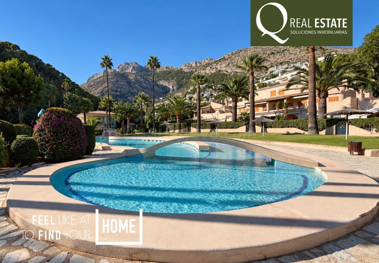 Piso en Altea Hills con terraza, piscina privada y vistas al mar