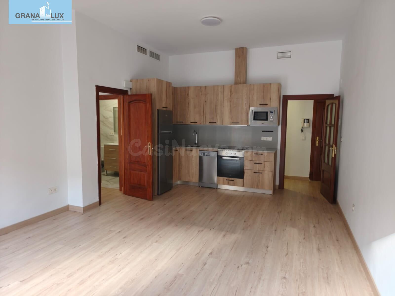 Piso Reformado en el Corazón de Granada - foto 4