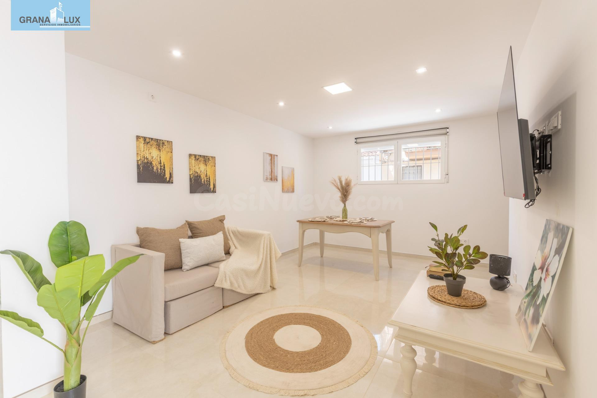 ¡CASA TOTALMENTE REFORMADA Y EN PLANTA BAJA EN SANTA FE! - foto 4