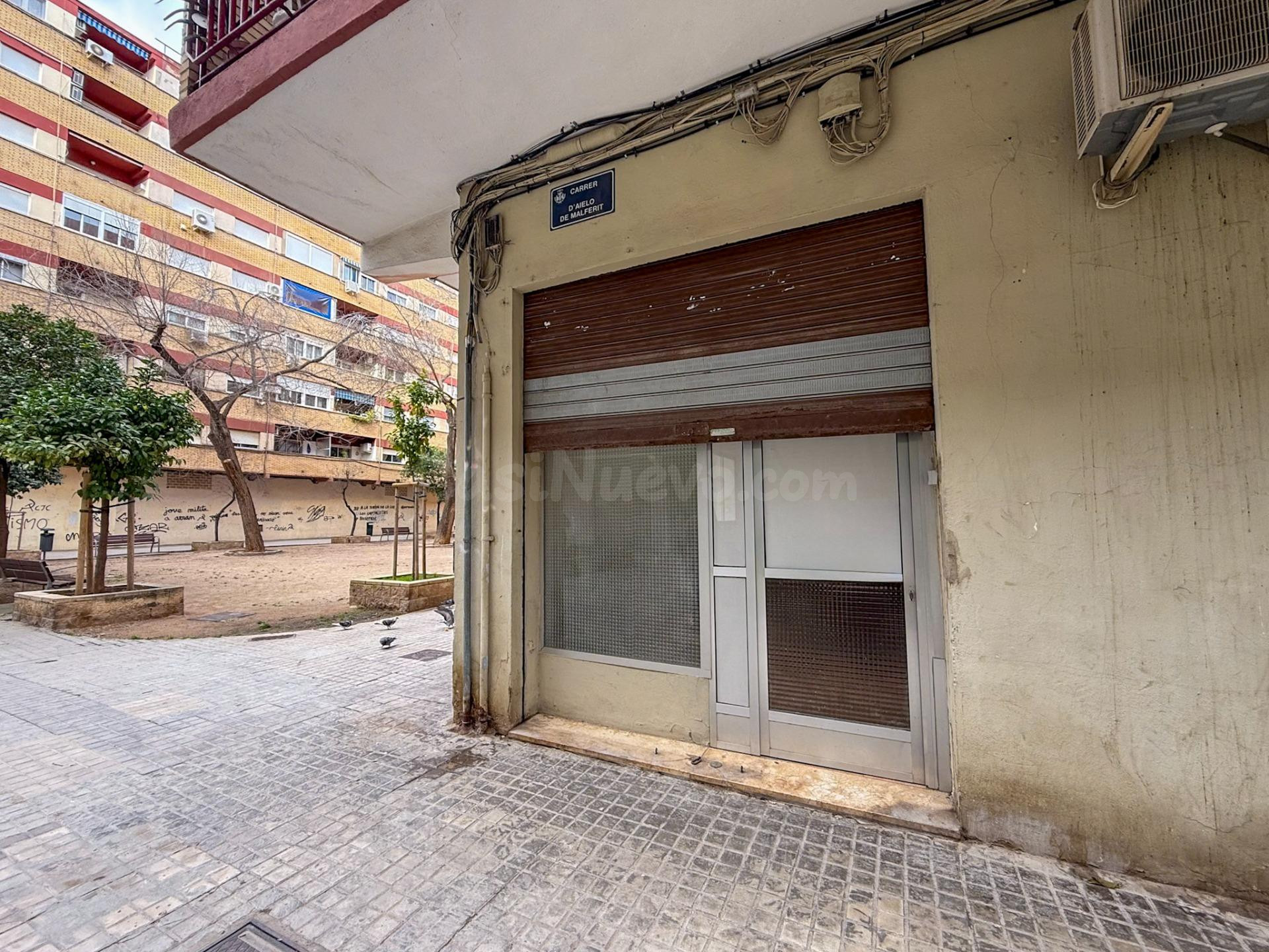 Bajo en alquiler en Calle Ayelo de Malferit (Malilla)