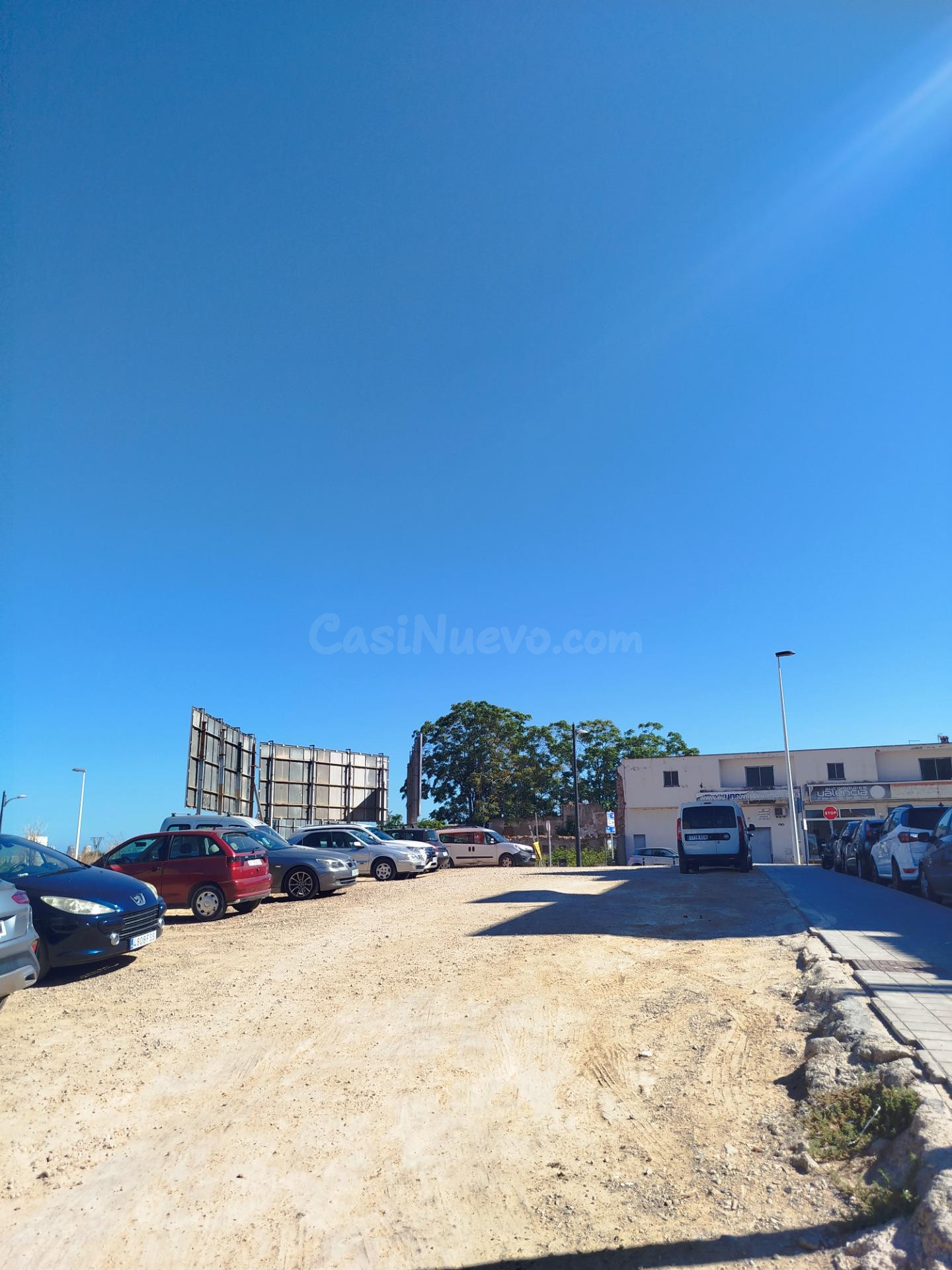 SOLAR EDIFICABLE 4.810M2 CON SALIDA A 3 CALLES! POSIBLE CAMB - foto 3