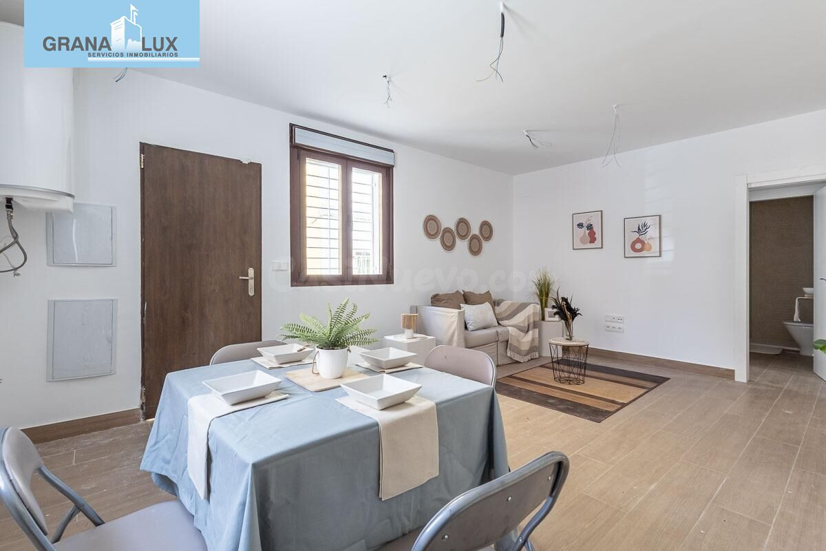 Vivienda totalmente reformada en el corazón de Santa Fe. - foto 2